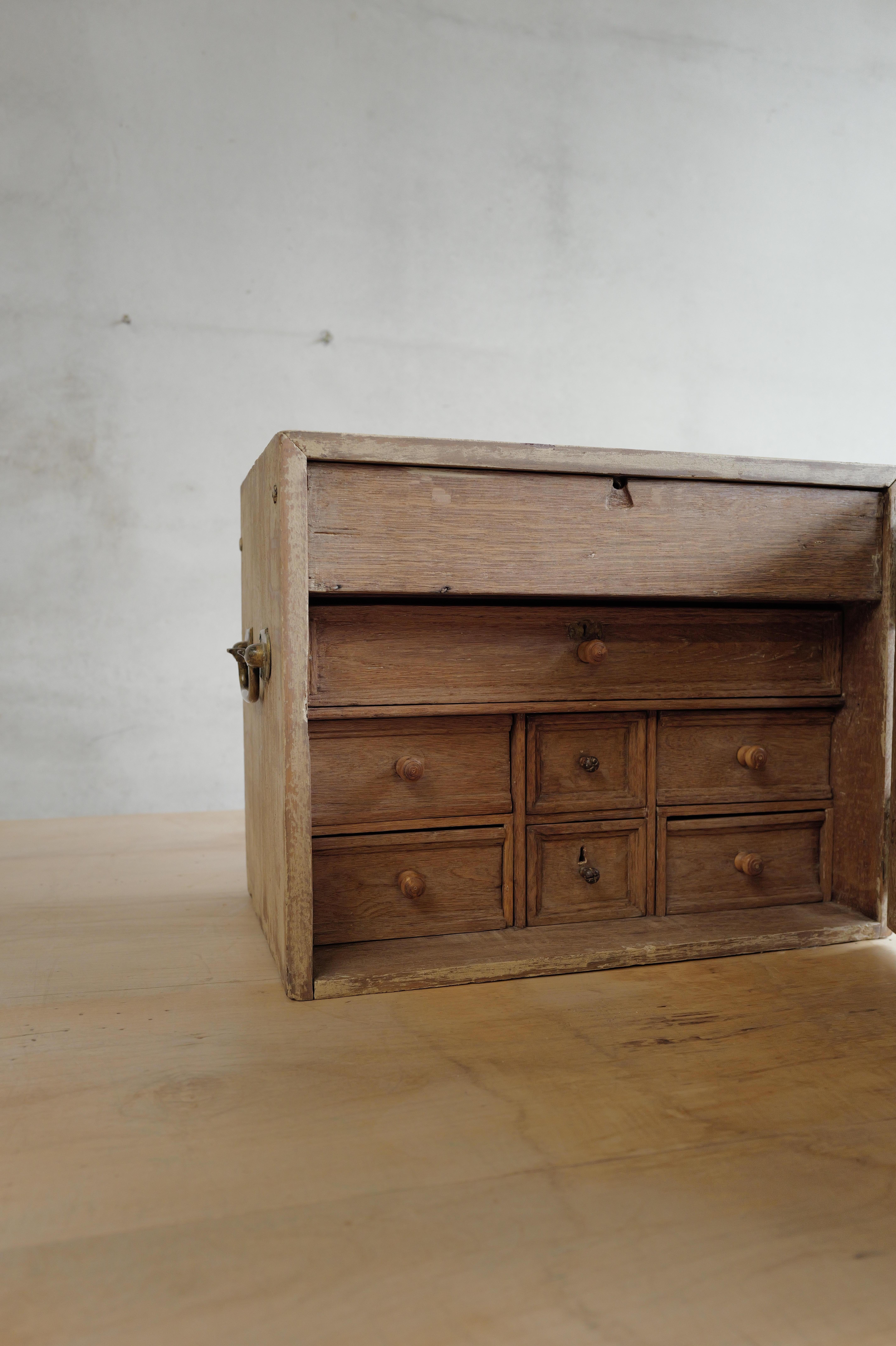 Oak Antique jewelry box 19th Century For Sale