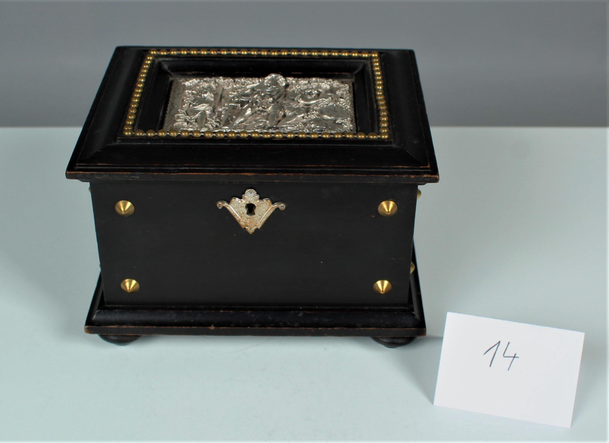 Antique Jewelry Box, Small Chest, Silver Ornament, circa 1900 For Sale 9
