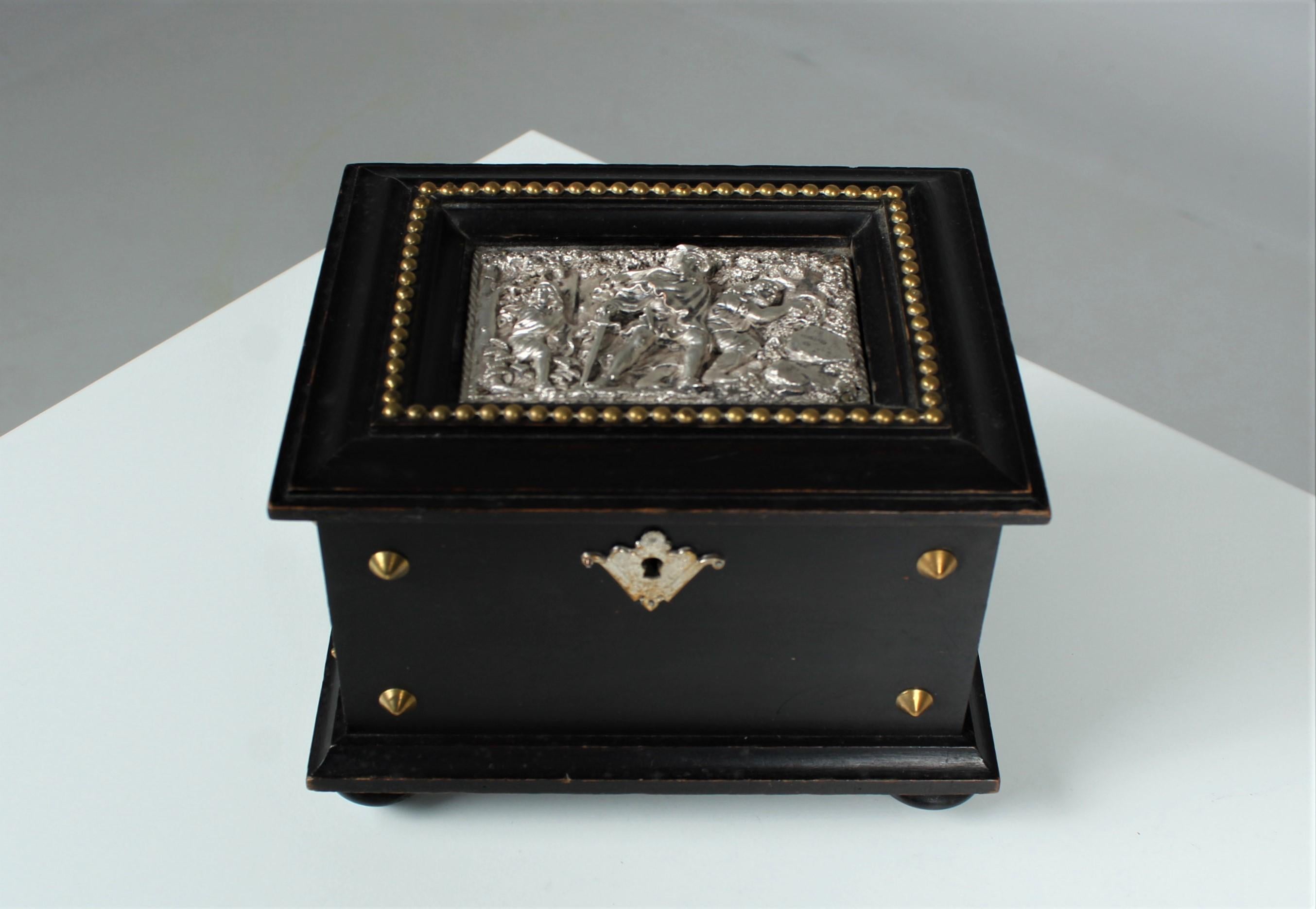 Antique Jewelry Box, Small Chest, Silver Ornament, circa 1900 For Sale 8