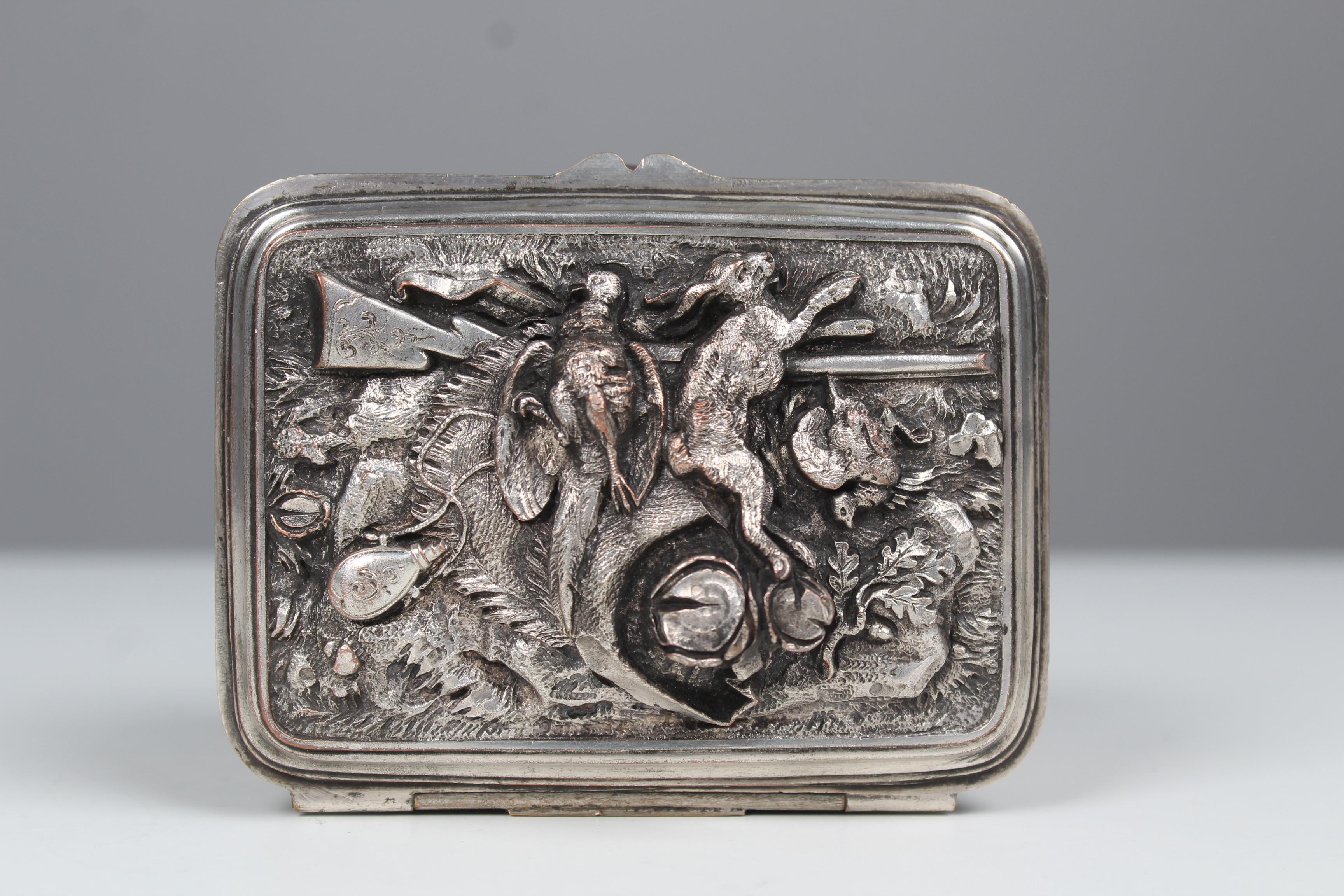 Boîte à bijoux ancienne « La chasse », années 1910, argentée, Art nouveau, artisanat du fer en vente 1