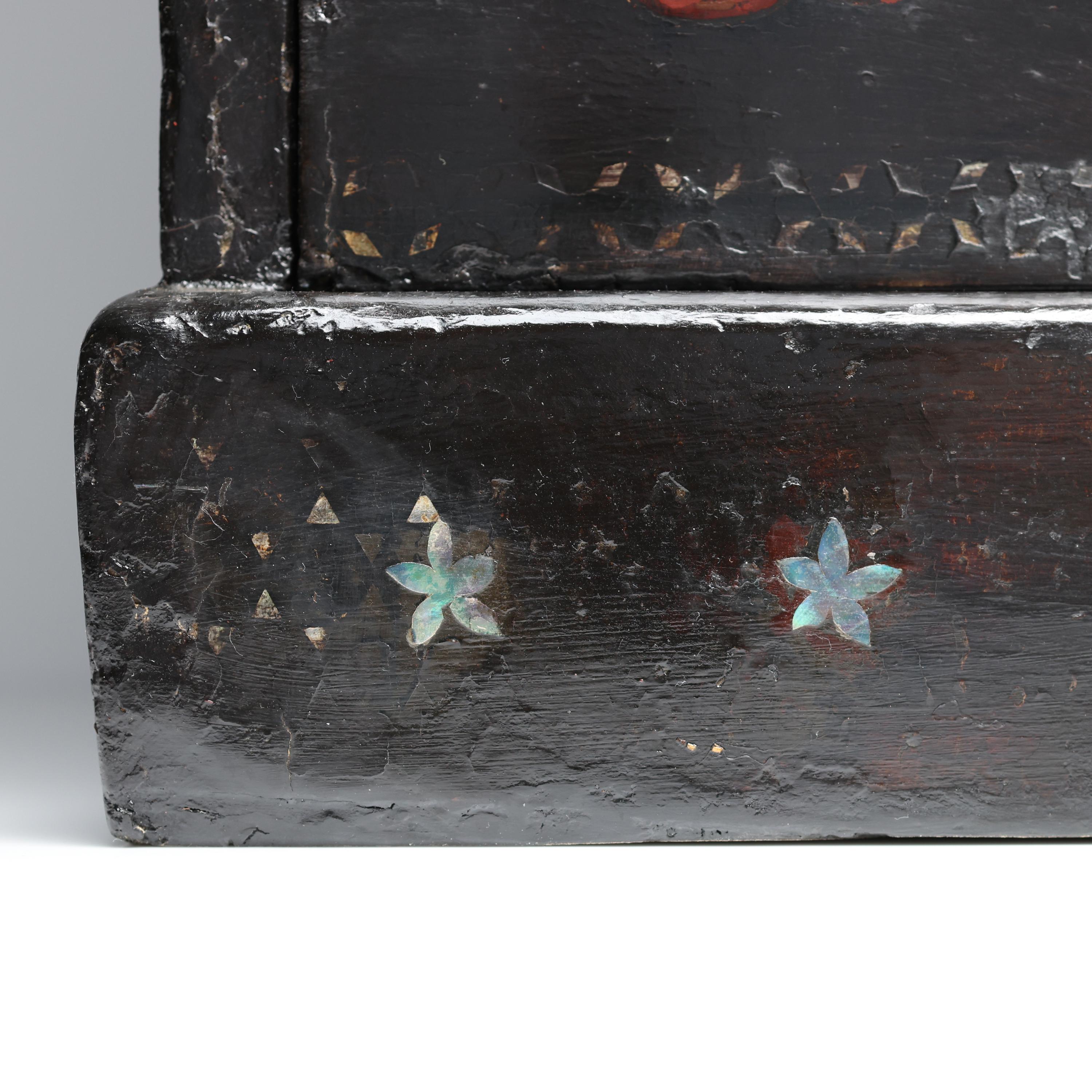 Antique Jewelry Chest Japanese Black Lacquer For Sale 5