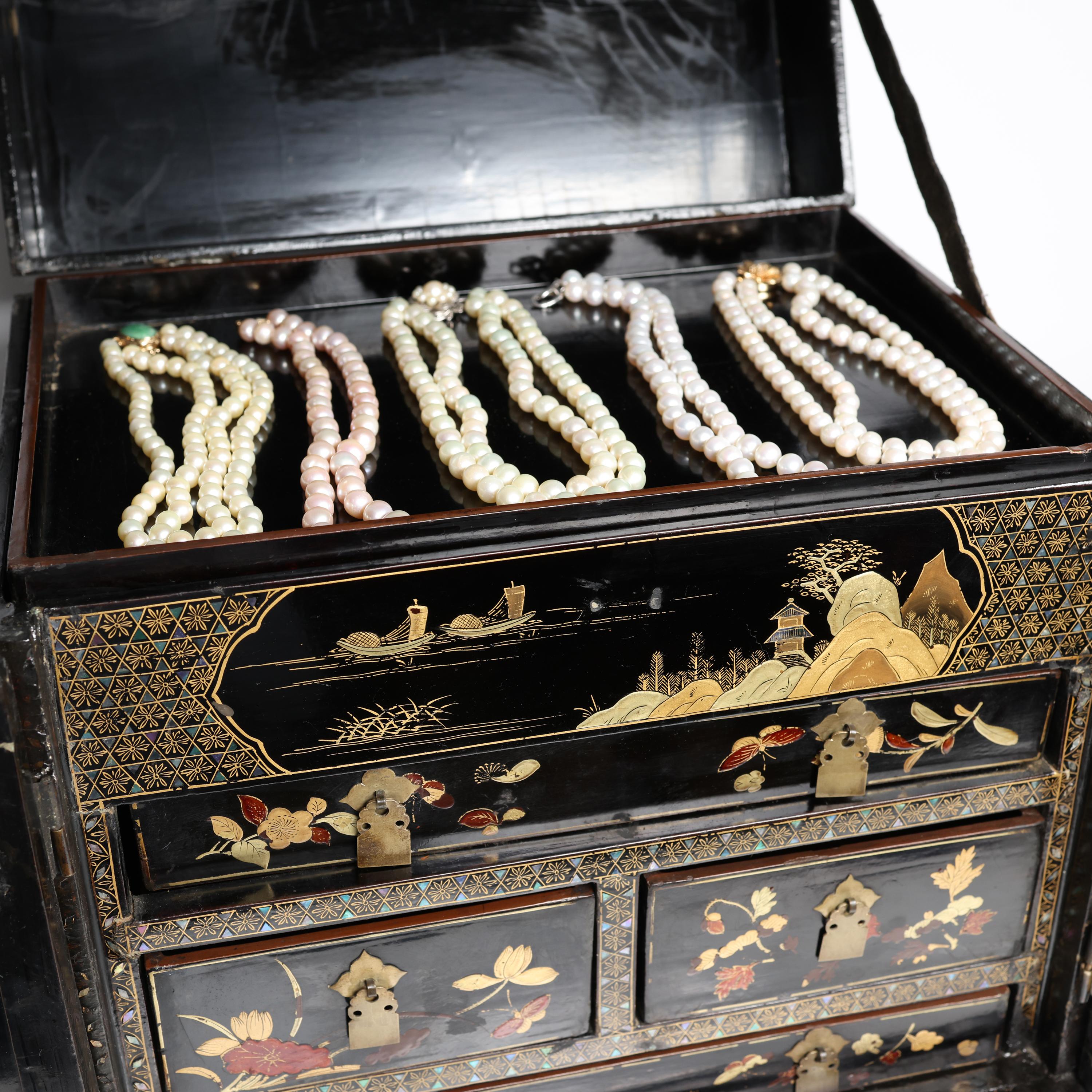 Antike japanische Schmucktruhe, schwarzer Lack, antik für Damen oder Herren im Angebot