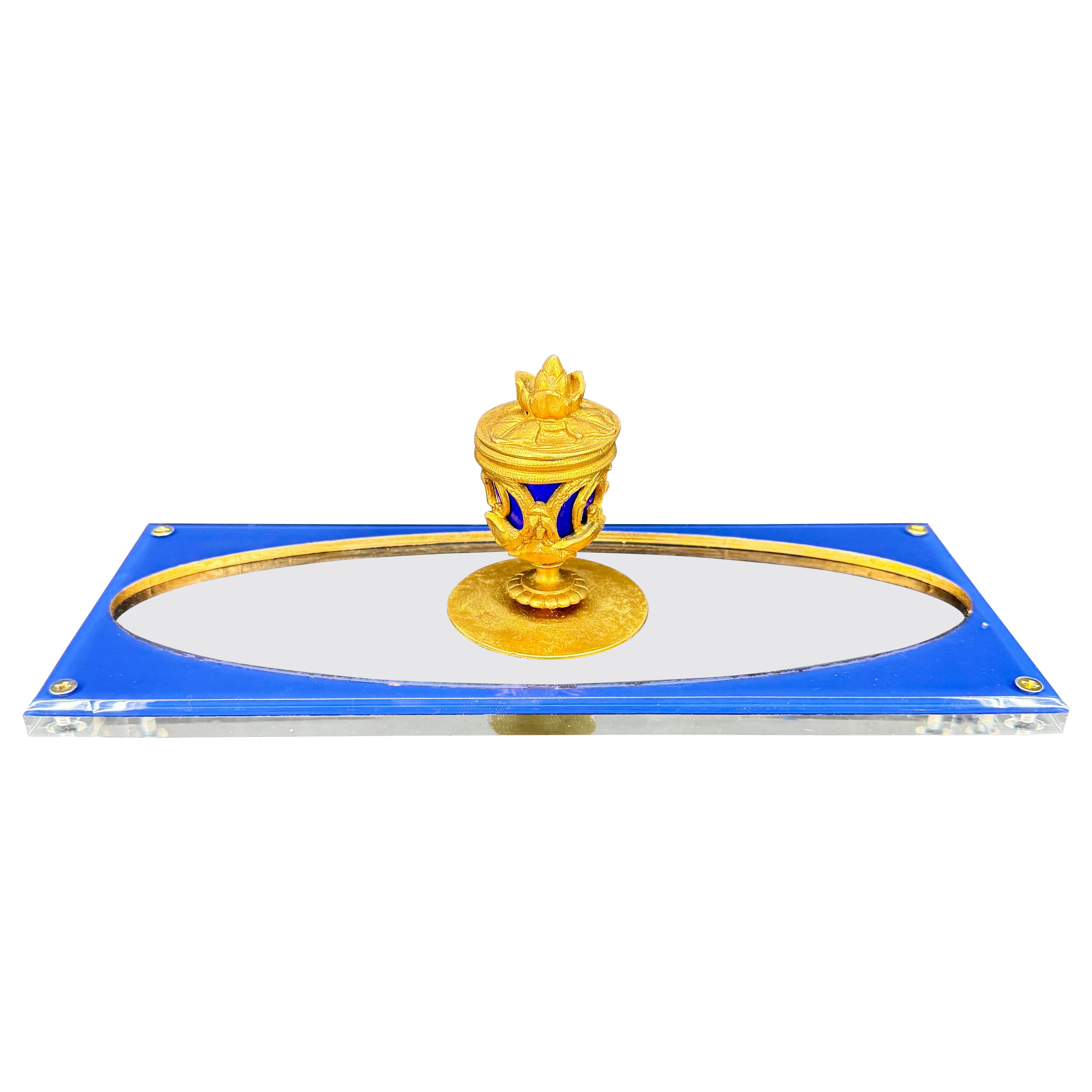 Antiker Jewelry Stand Custom Made aus vergoldeter Bronze, blauem Porzellan und Lucite im Angebot