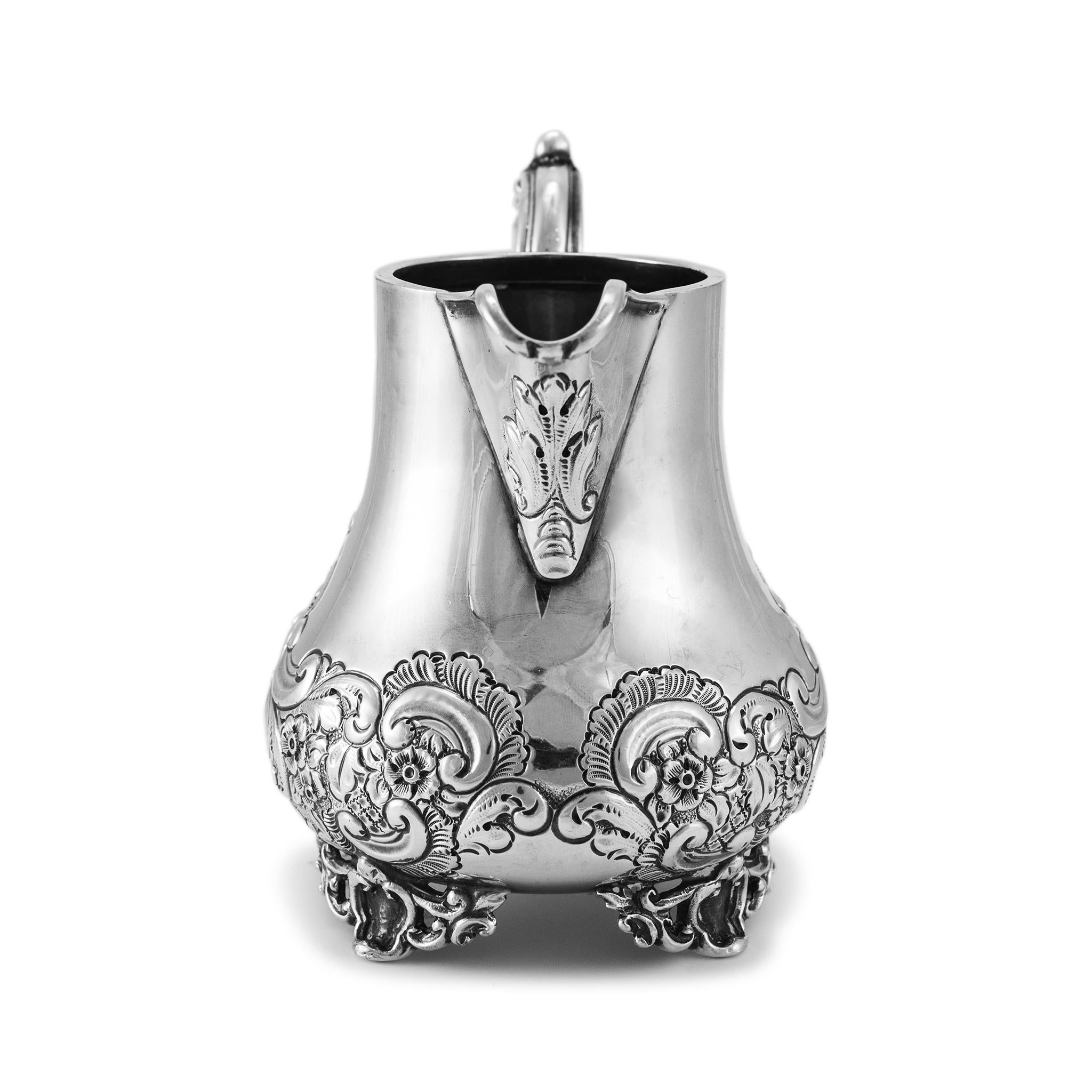 Antico vaso per brocca di crema in argento 925 pesante di J. G. Ltd., realizzato a mano In condizioni ottime in vendita a Houston, TX