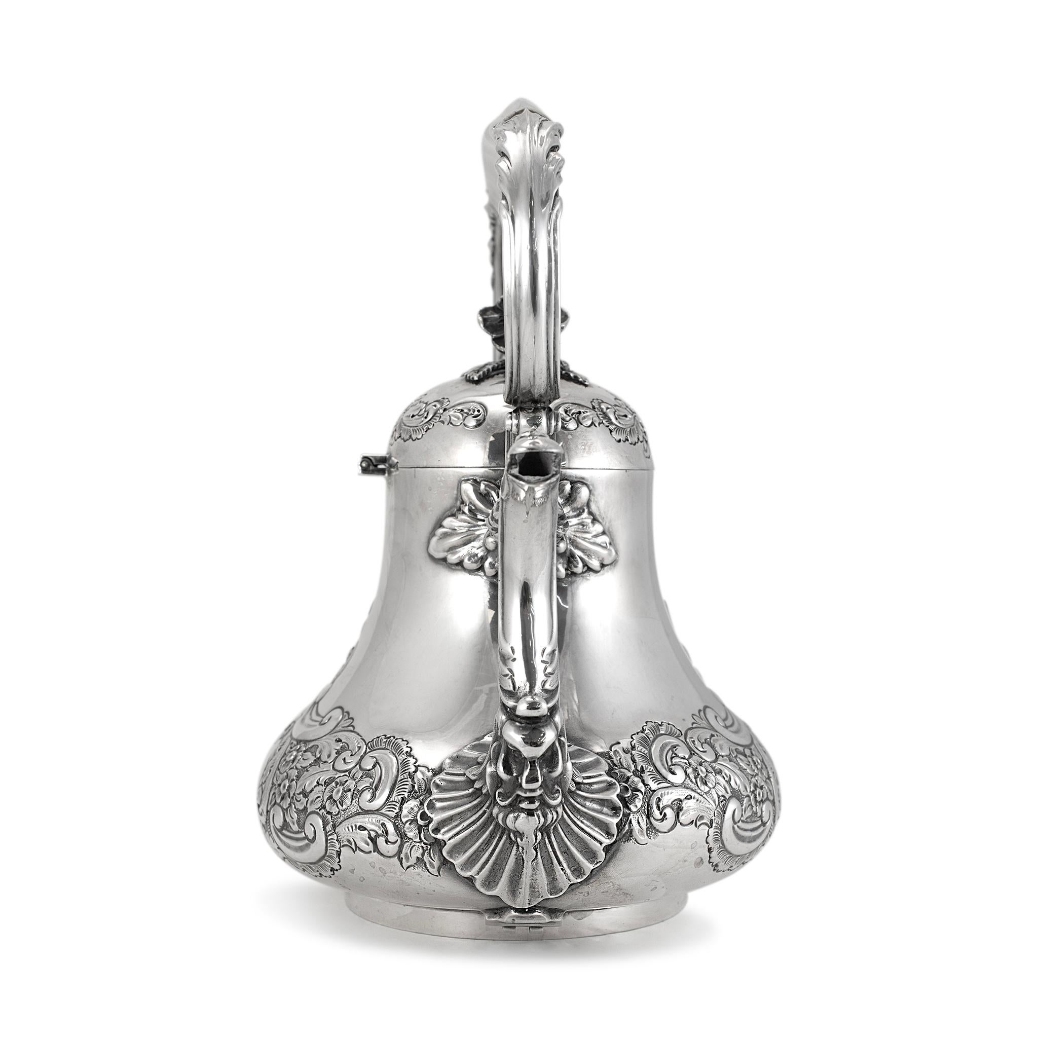 Brand: J.G Ltd

Gender: Unisex

Metal Type: 925 Sterling Silver

Diameter: 6.00 inches

Height: 10.00 inches

Width: 8.50 inches

Weight: 1,147.67 grams

Silver antique tea pot. The metal was tested and determined to be 925 (STERLING) silver.