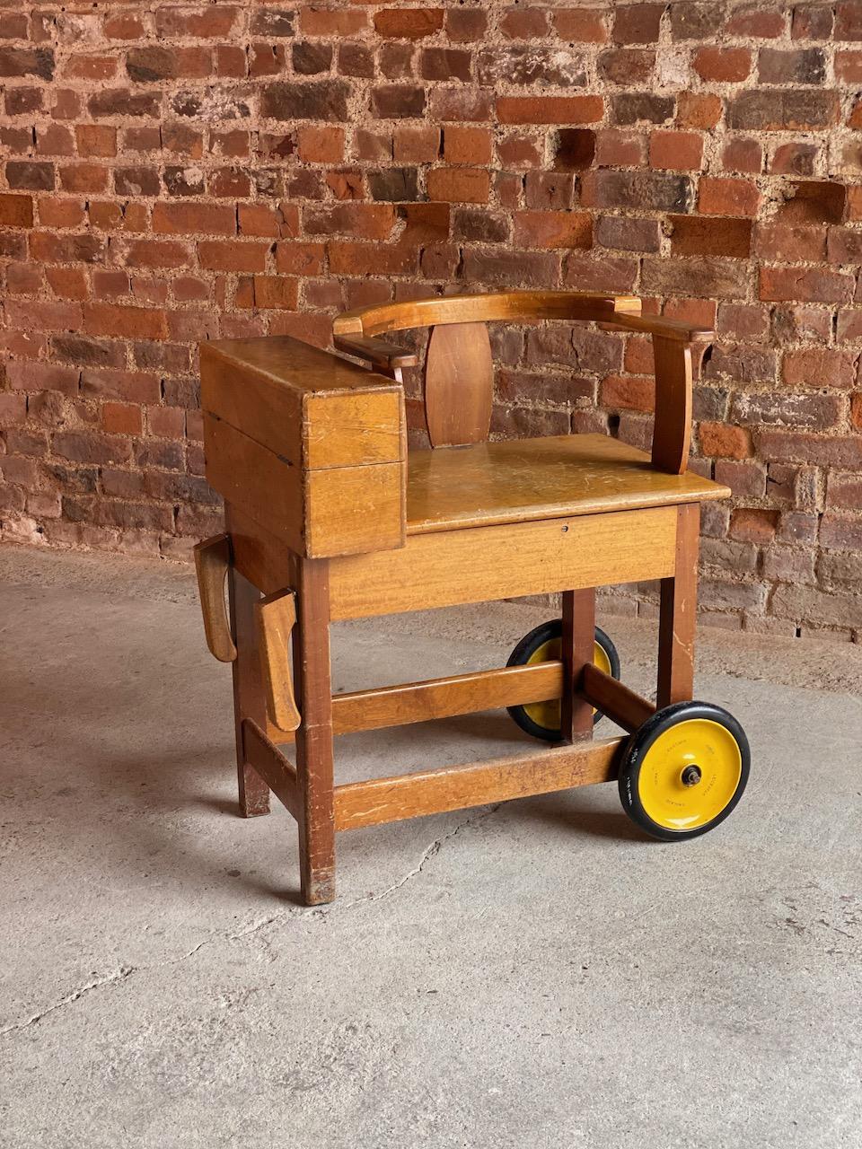 Antique Jockey Weighing Chair Scales, English Horse Racing circa 1930 1