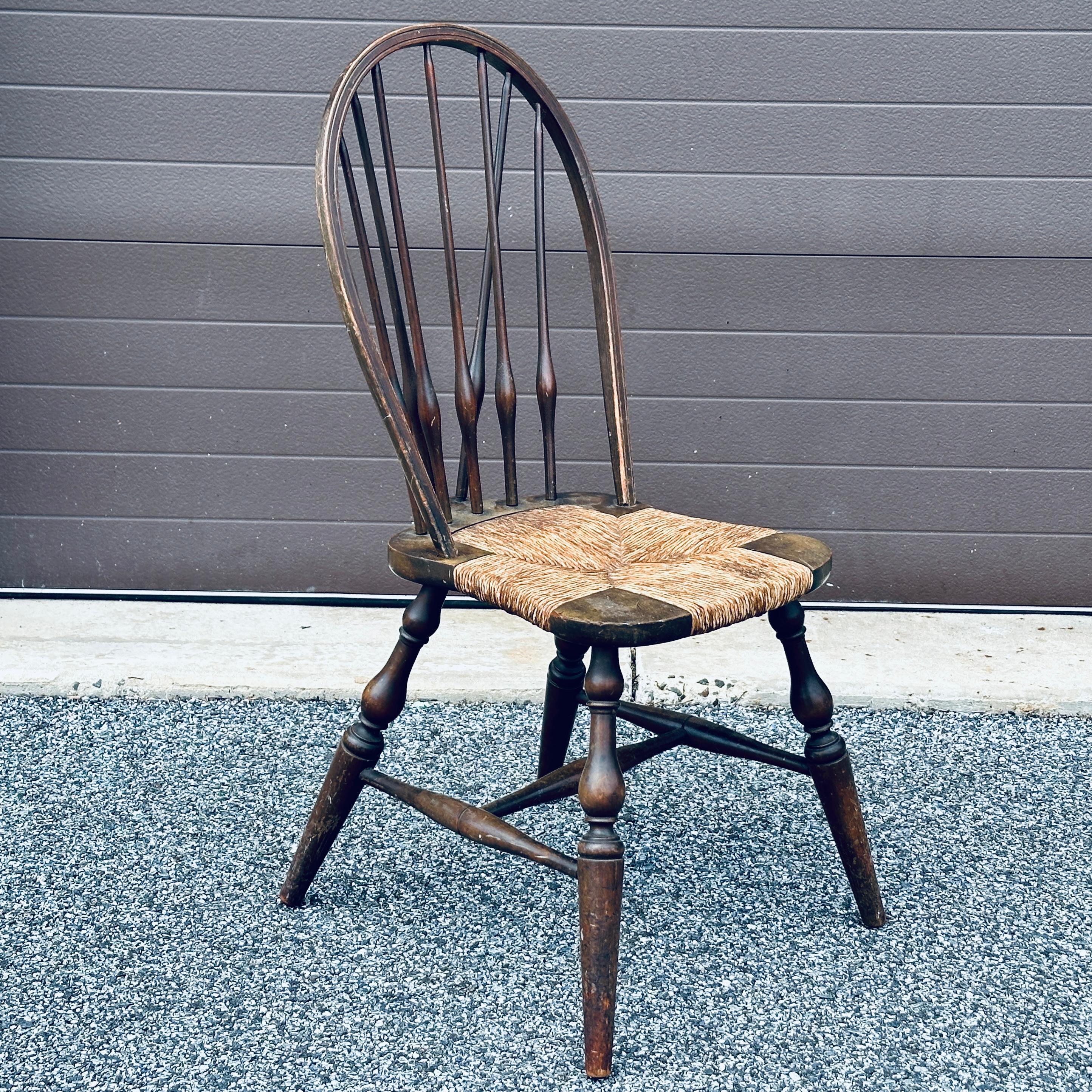 20th Century Antique John Wanamaker New York Windsor Chair For Sale