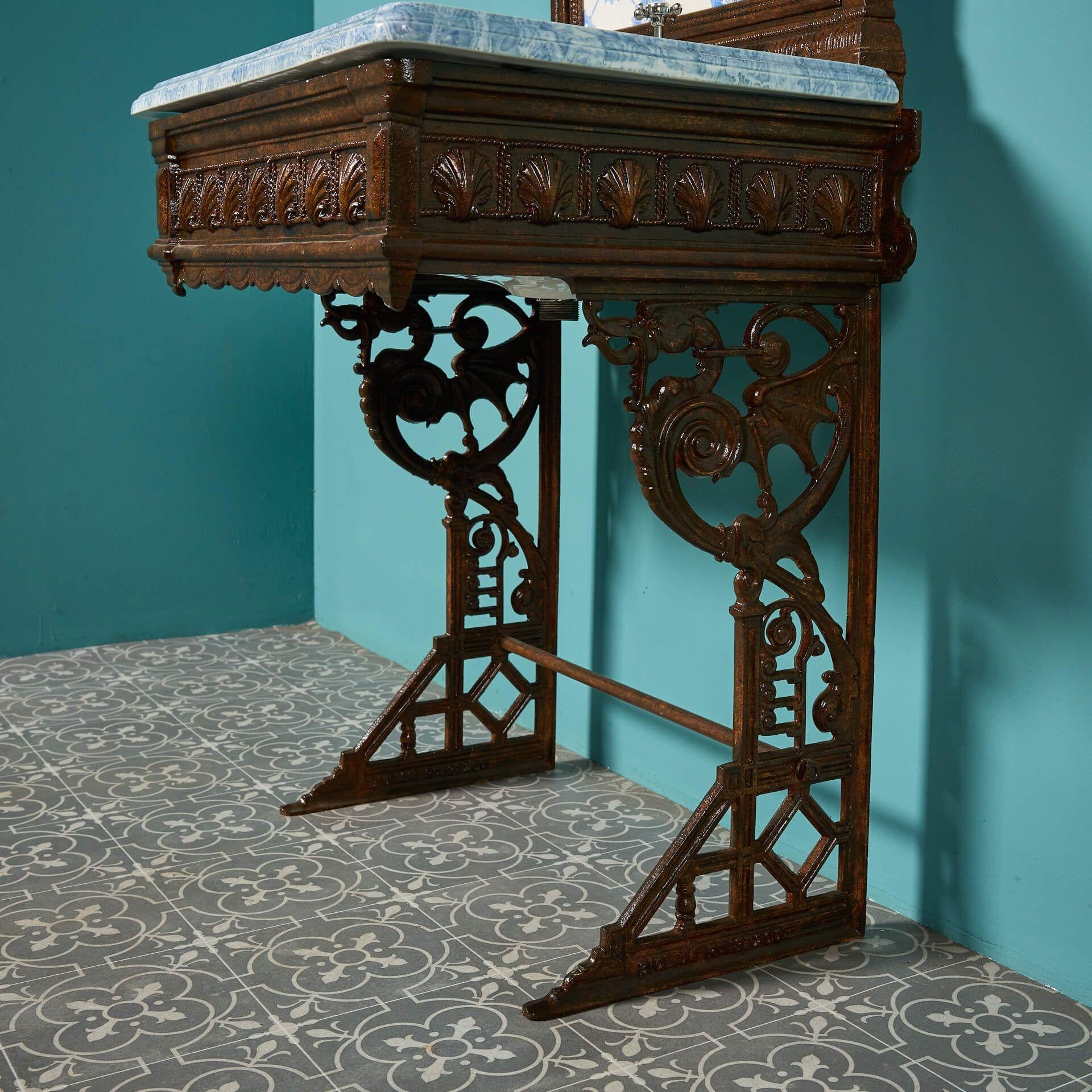 Evier antique de Johnson Brothers sur Stand en fonte en vente 3