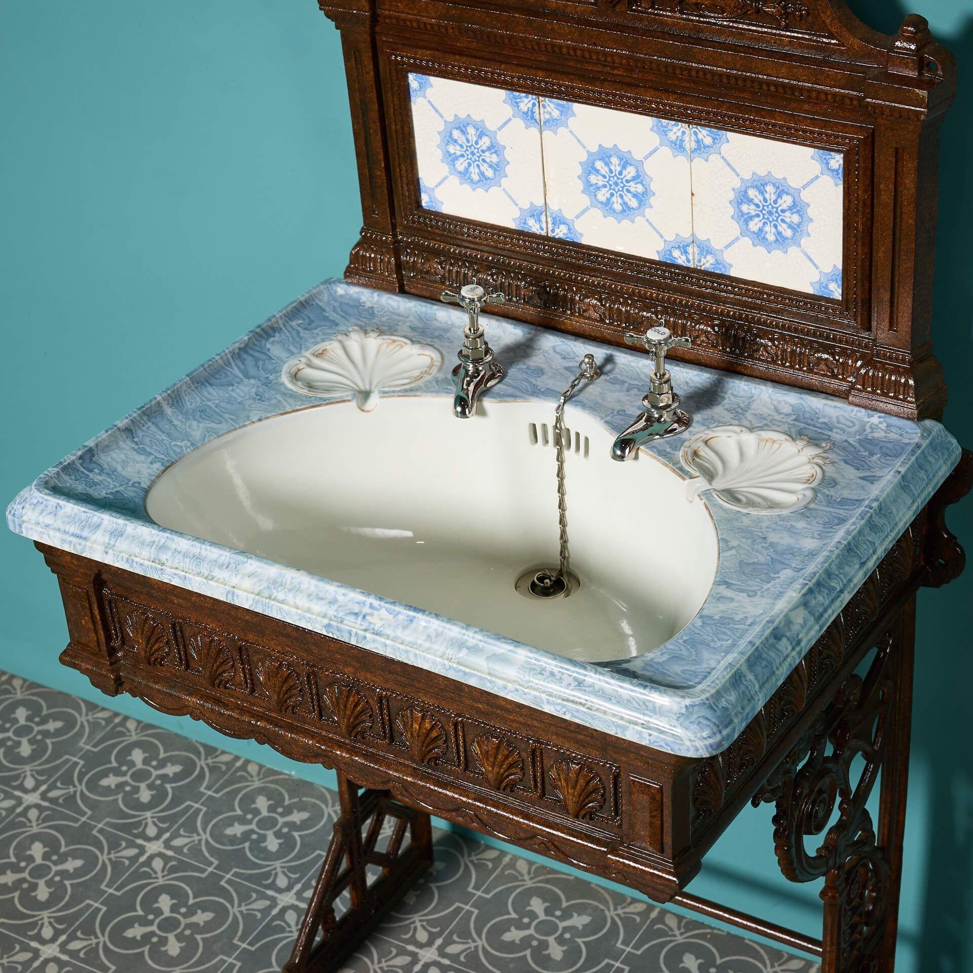 Victorien Evier antique de Johnson Brothers sur Stand en fonte en vente