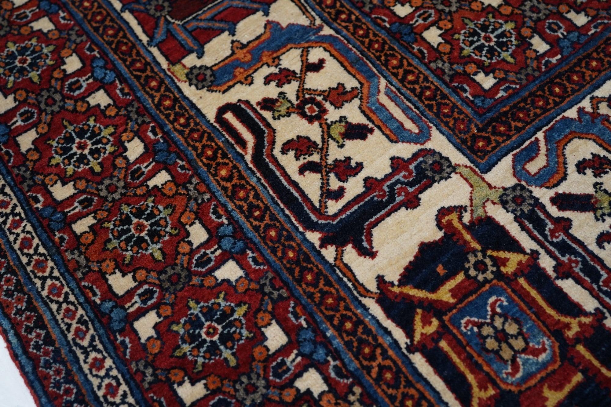 Tappeto antico Joshaghan (uno della coppia) 15'2'' x 15'8'' in vendita 3