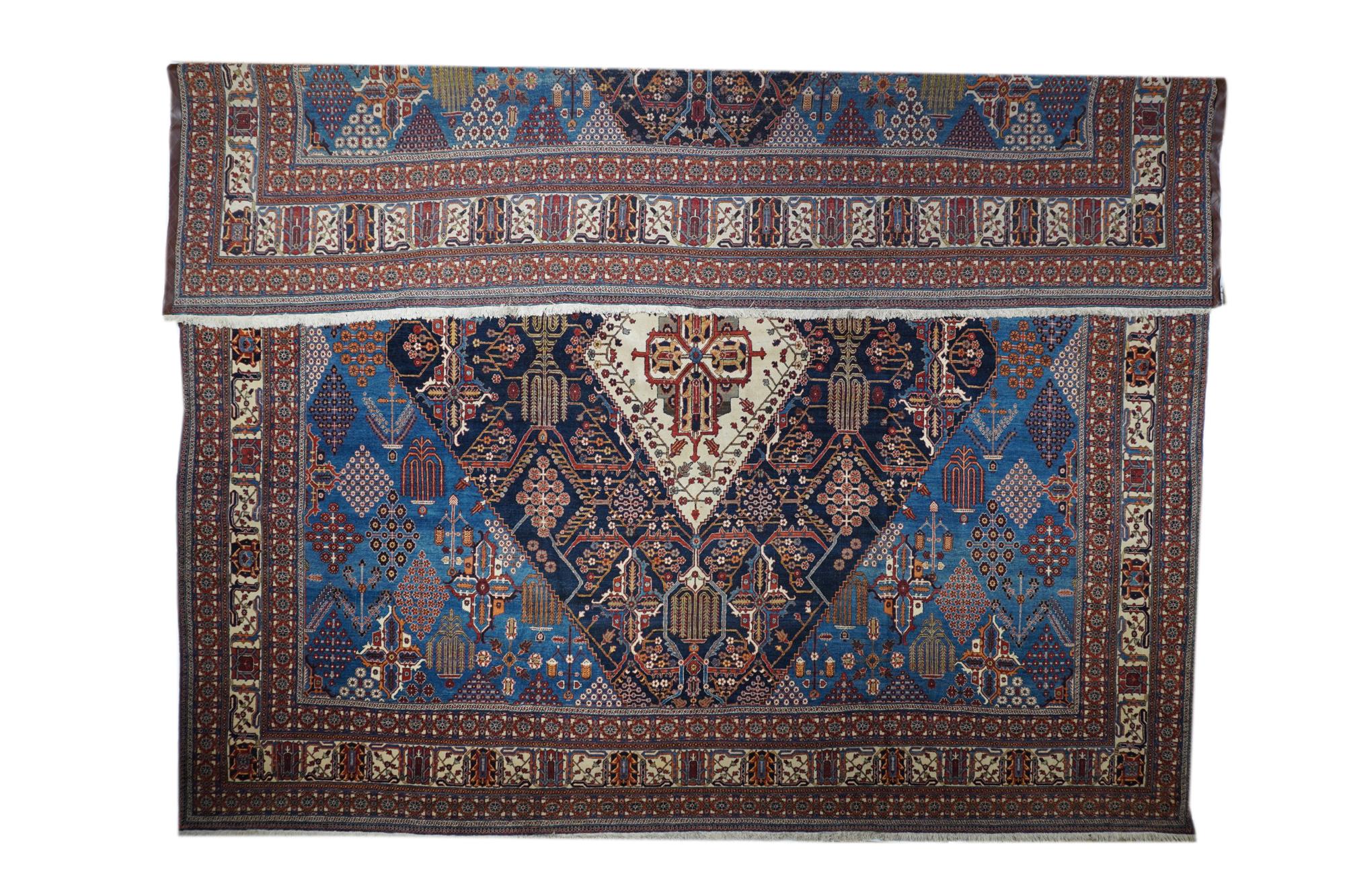 Tappeto antico Joshaghan (uno della coppia) 15'2'' x 15'8''. 
