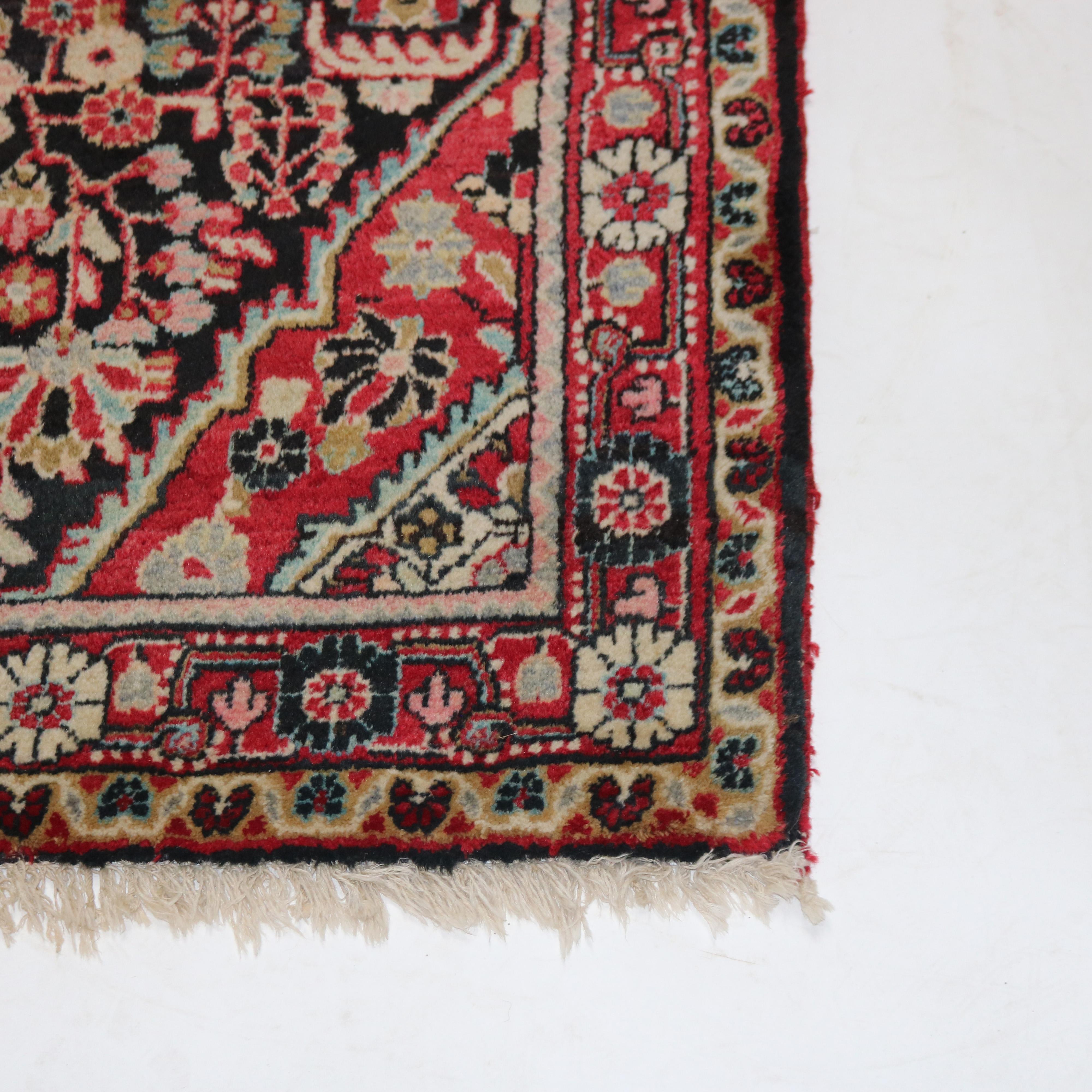 Antique Jozan Sarouk Wool Rug C1930 In Good Condition In Big Flats, NY