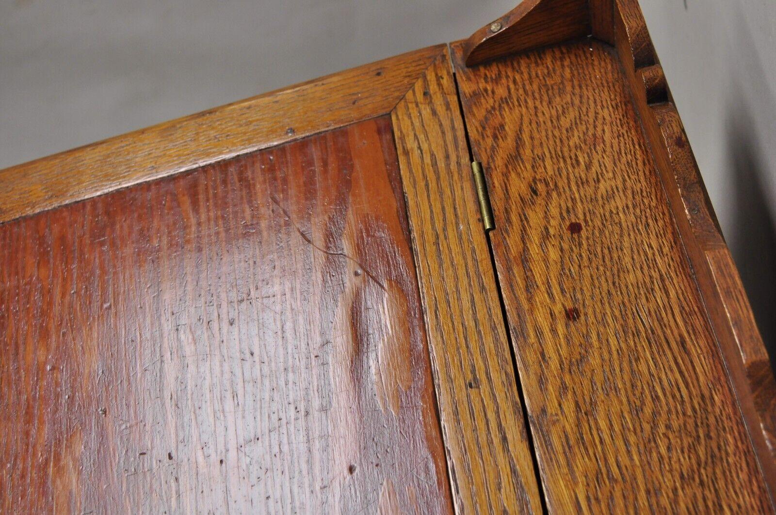 Antique J&P Coats Oak Wood 4 Drawer Sewing Spool Cabinet Desk W/ Cast Iron Base In Good Condition In Philadelphia, PA