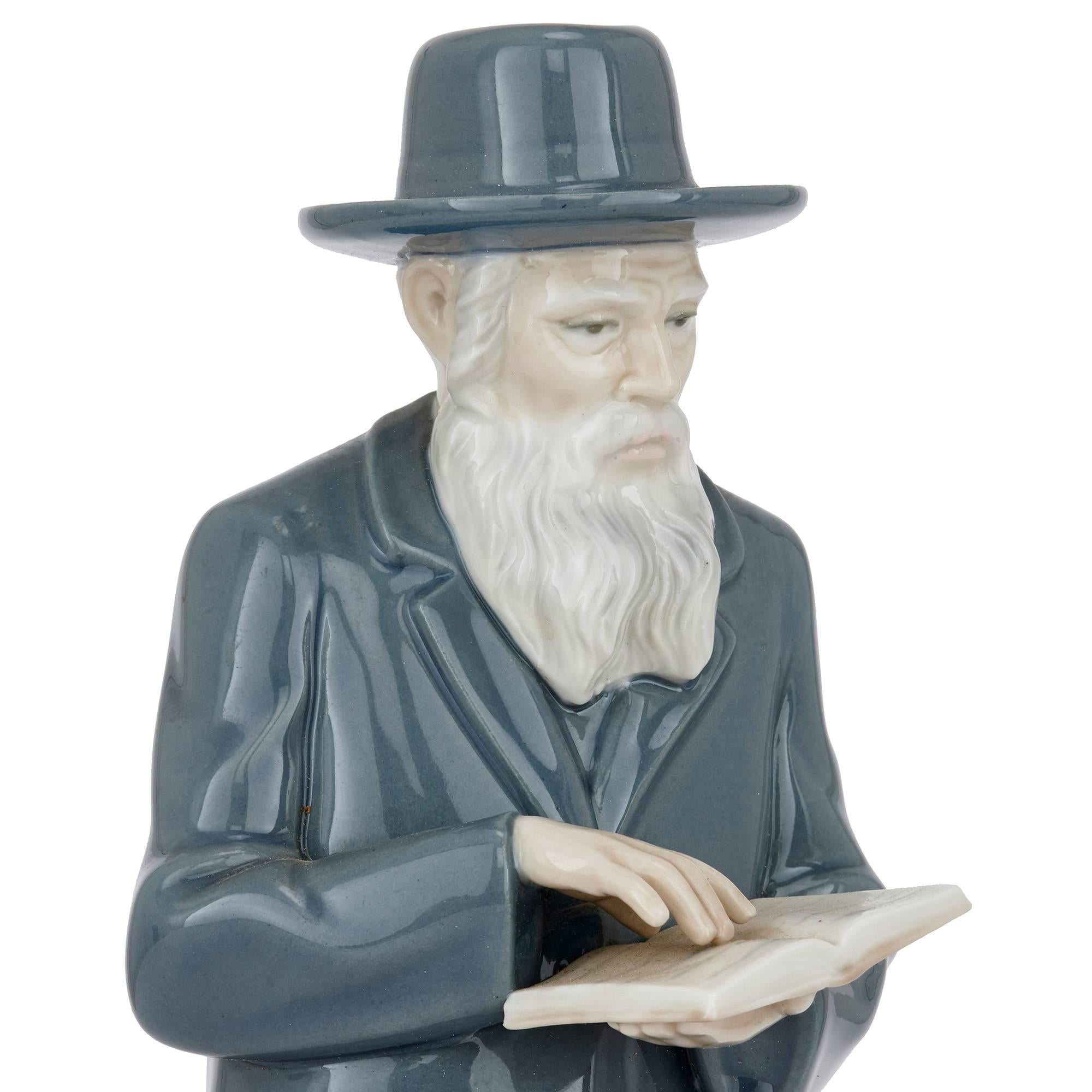 Antique Judaica Porcelain Sculpture of a Rabbi In Excellent Condition For Sale In London, GB