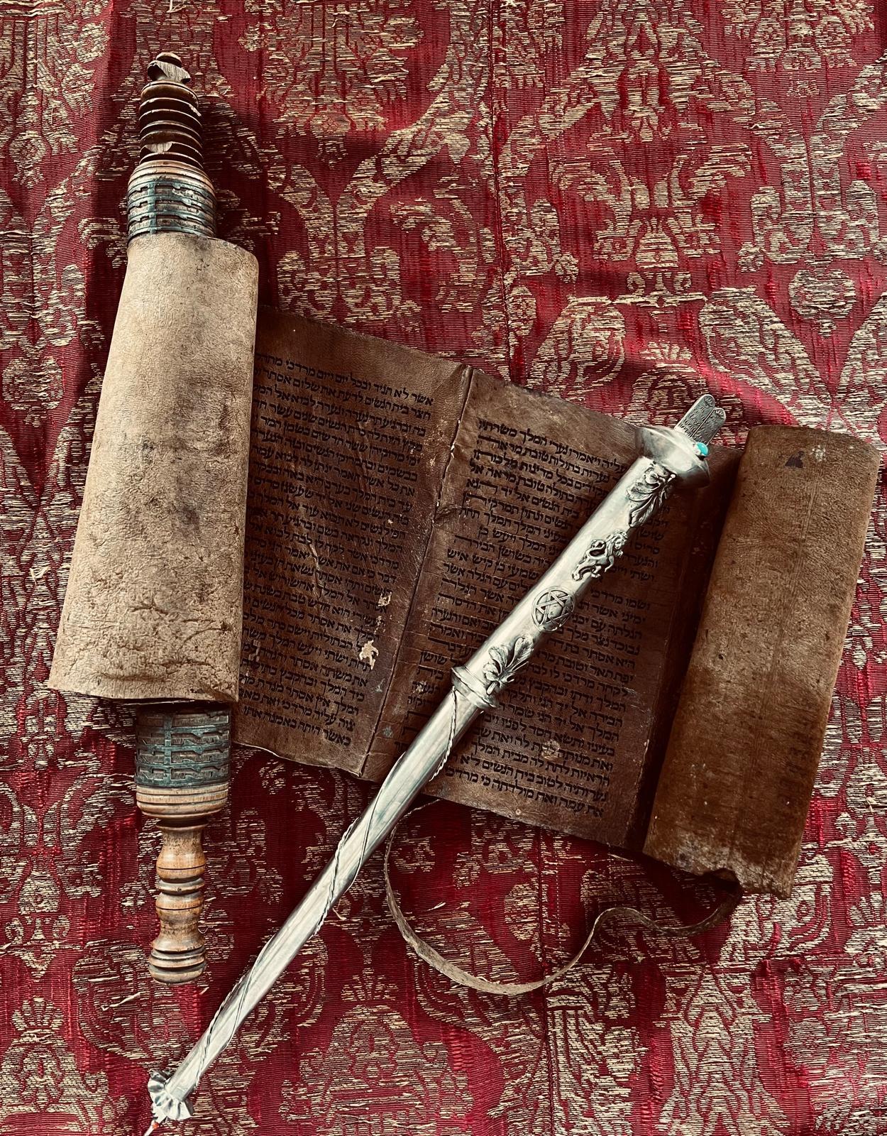 Antique Judaica Torah Esther Scroll Pre-Expulsion Iberian Peninsula Spain 1470 For Sale 2