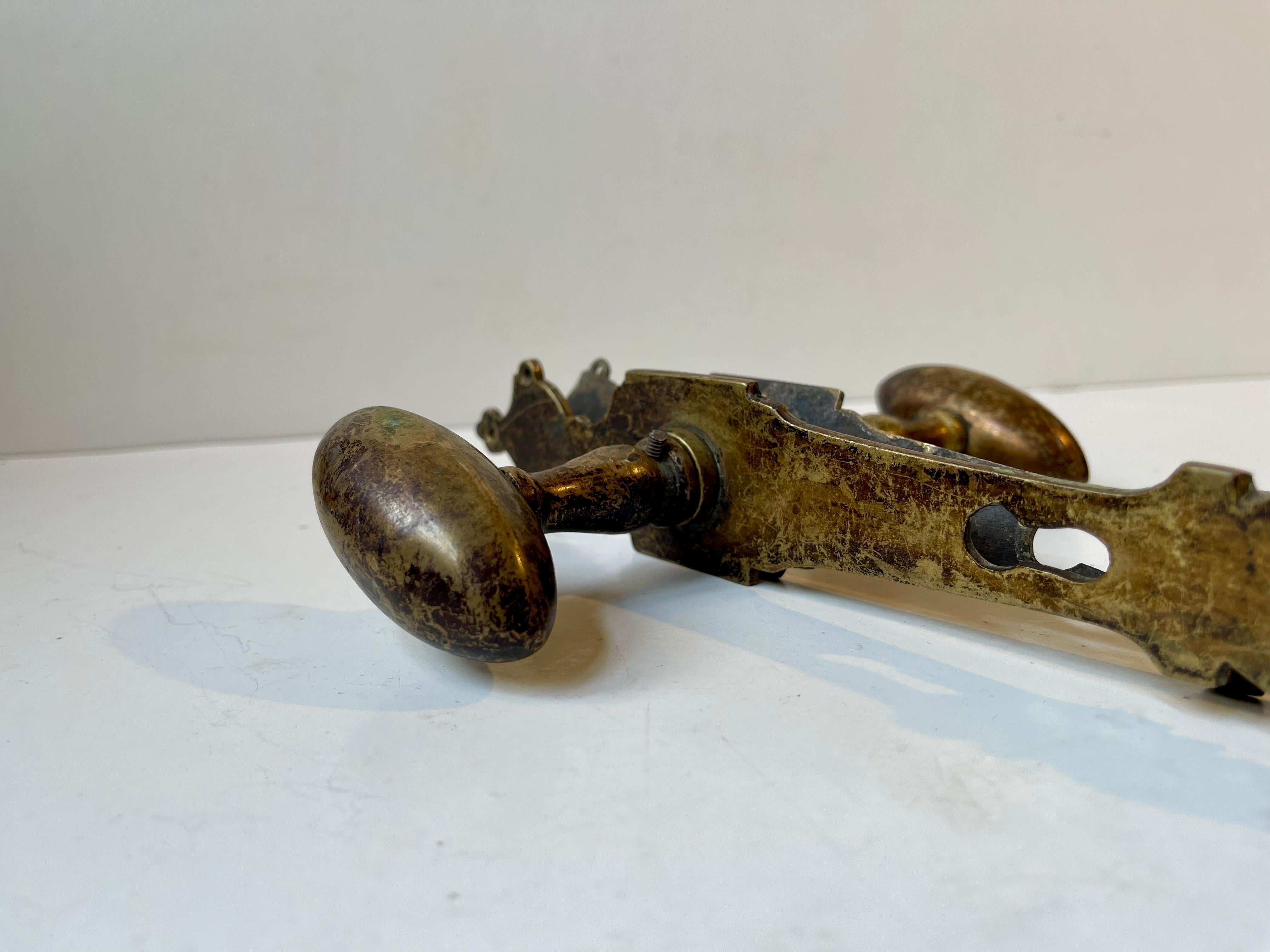 Européen Antique Jugend Style Brass Door Handle Set, 1910s en vente
