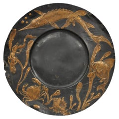Antico piatto da portata in rame figurato Jugendstil con pesce di Steinicken & Lohr