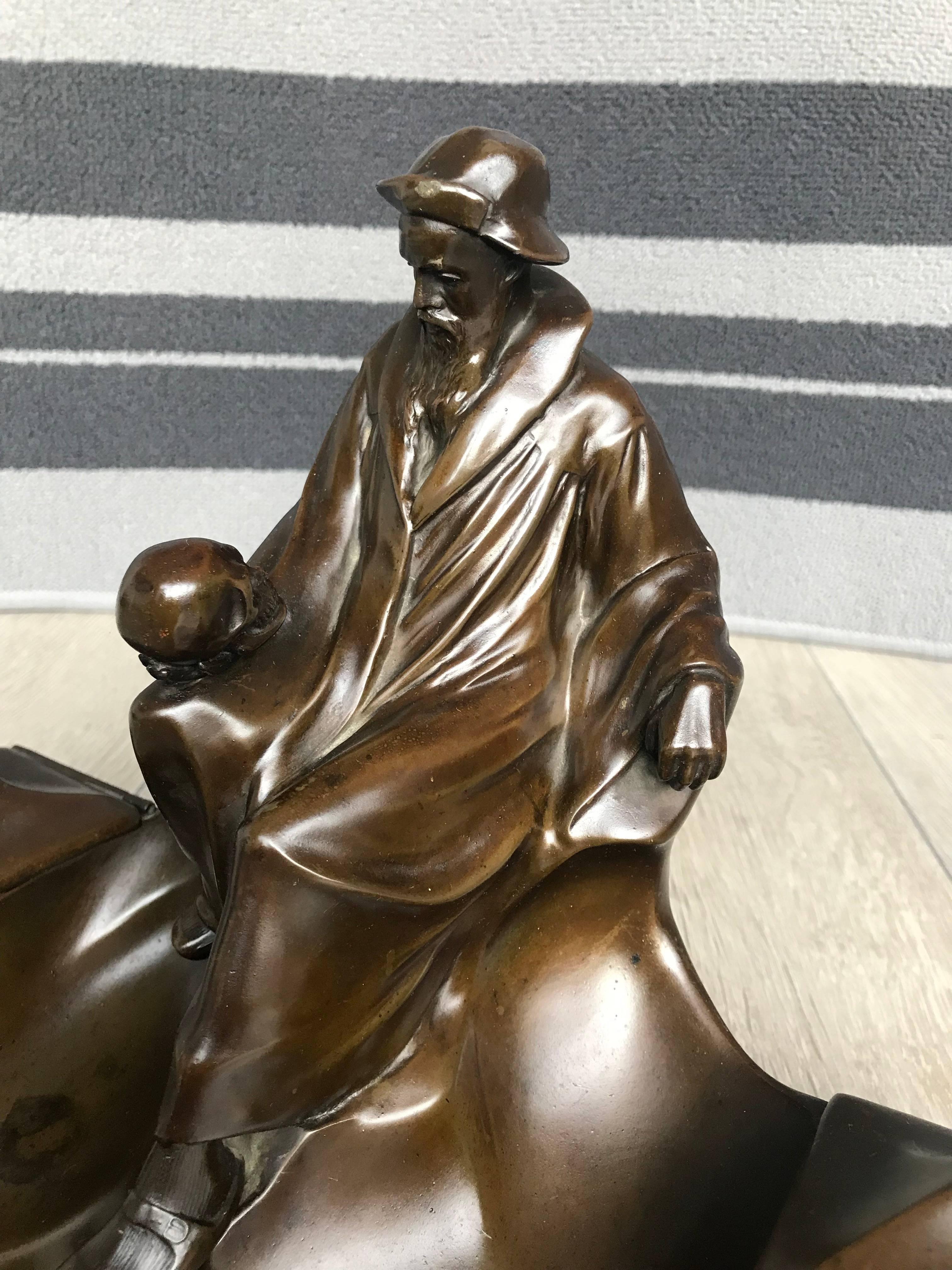 Tedesco Jugendstil J.P. Calamaio Kayser con Grande Amleto e scultura di teschio in vendita