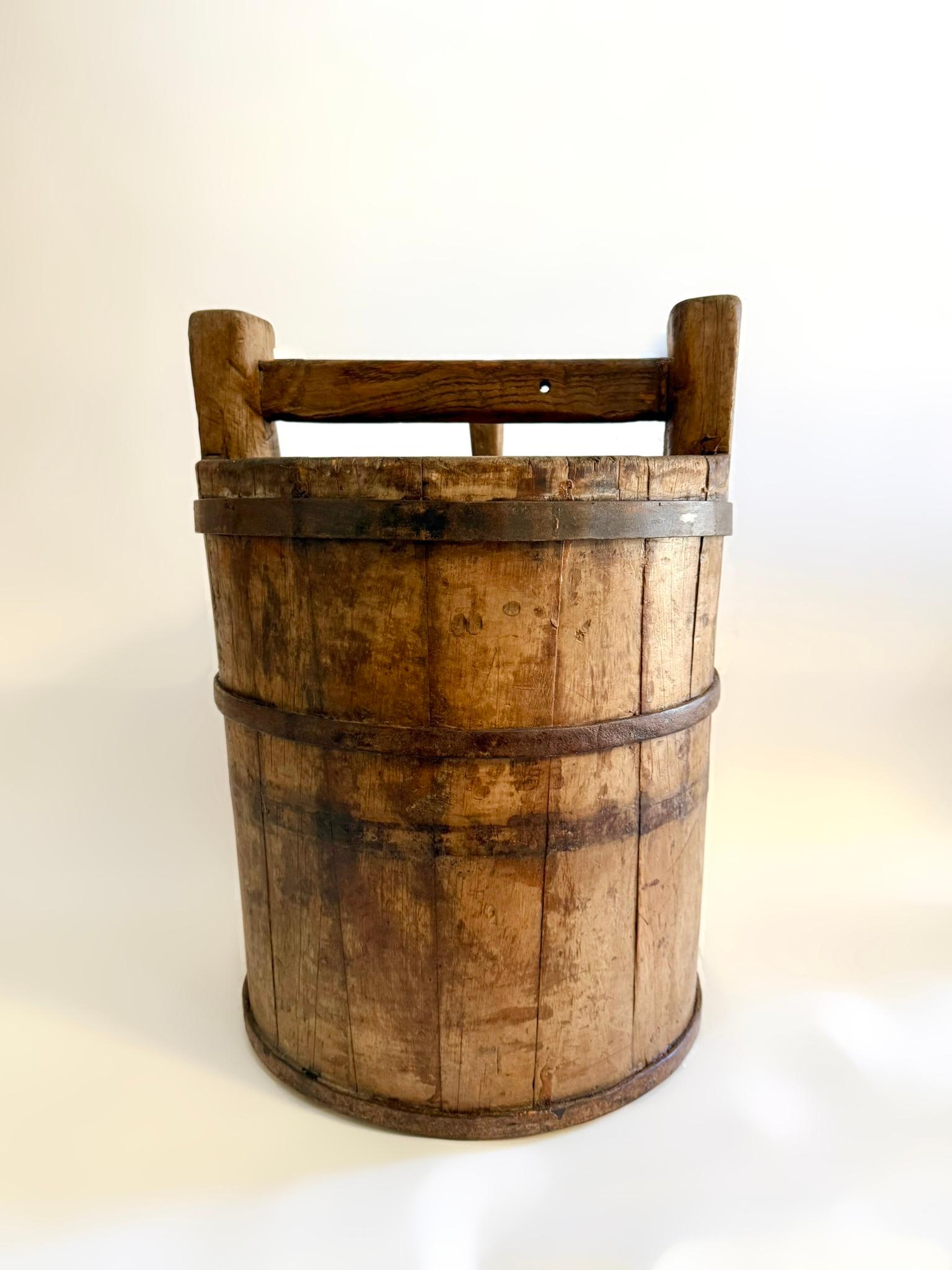 Botte da vino di giuggiole antiche in vendita 3