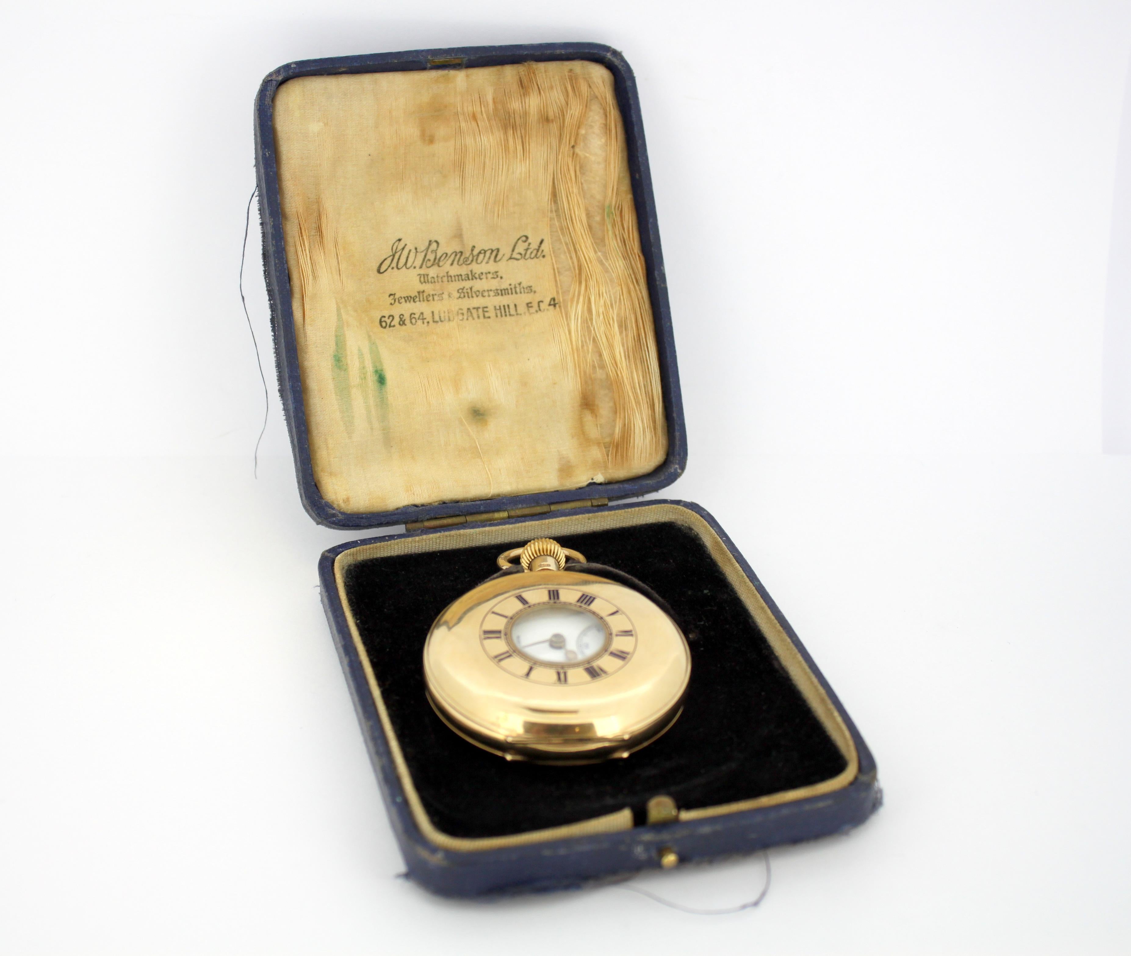 Antique JW Benson pocket watch set in 9kt yellow gold.
Made in London 1931
Fully hallmarked
Ref NR : 5155

Dimensions - 
Size : 6.9 x 4.9 x 1.3 cm
Weight : 96 grams

Condition: Pocket watch is pre-owned has surface scratches and some age wear