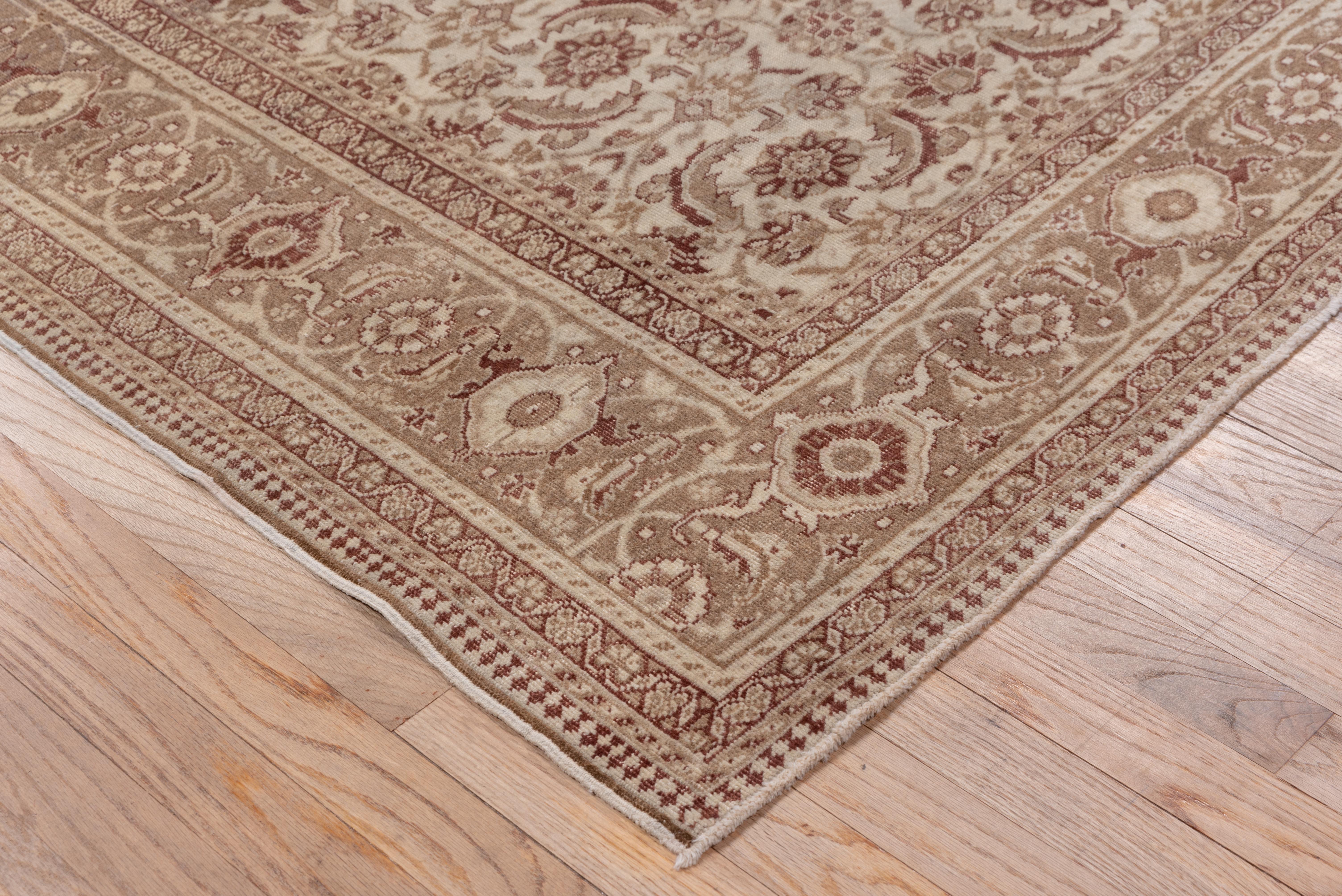 Antique Kaisary Carpet, Neutral Palette, circa 1920s In Good Condition In New York, NY