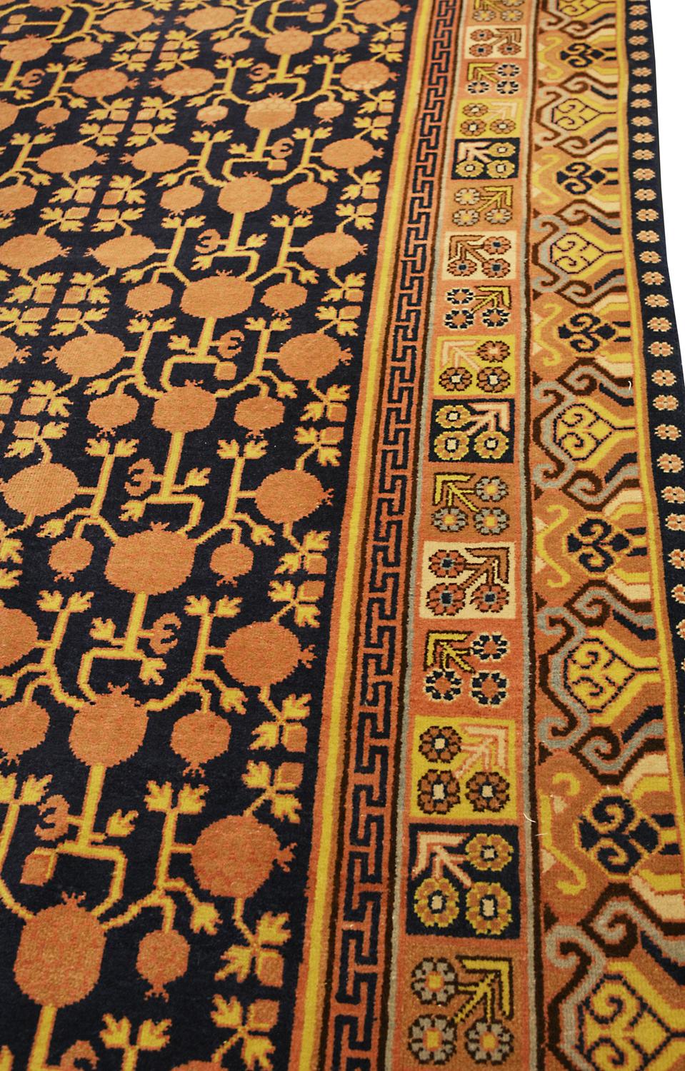 Antique Kalleh Khotan Wool Carpet East Turkistan, ca. 1920 For Sale 1