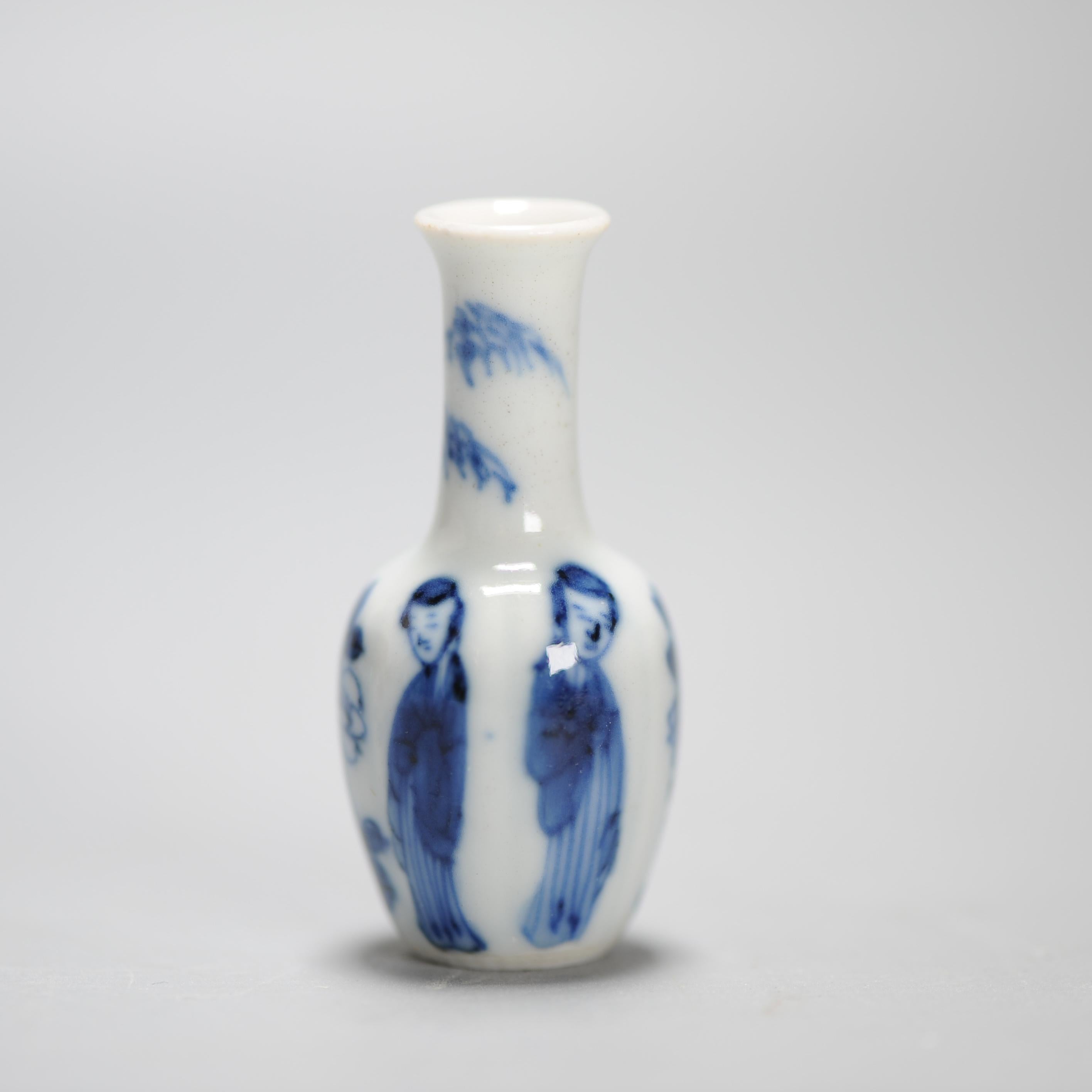 Qing Antico vaso di porcellana cinese Kangxi per la casa delle bambole in miniatura, in buone condizioni in vendita