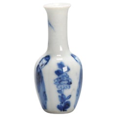 Antiquité Kangxi Chinese Porcelain Dollhouse Vase Miniature Good Condition