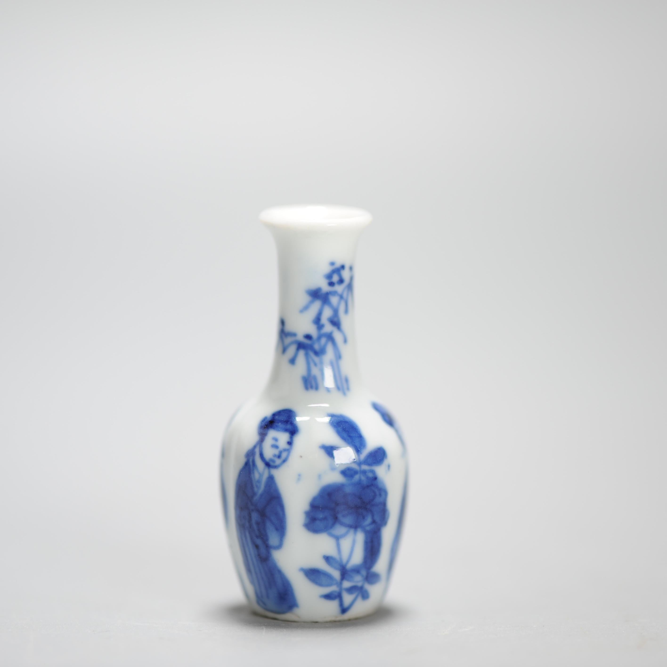 Antique Kangxi Chinese Porcelain Dollhouse Vase Miniature Perfect Condition In Good Condition For Sale In Amsterdam, Noord Holland