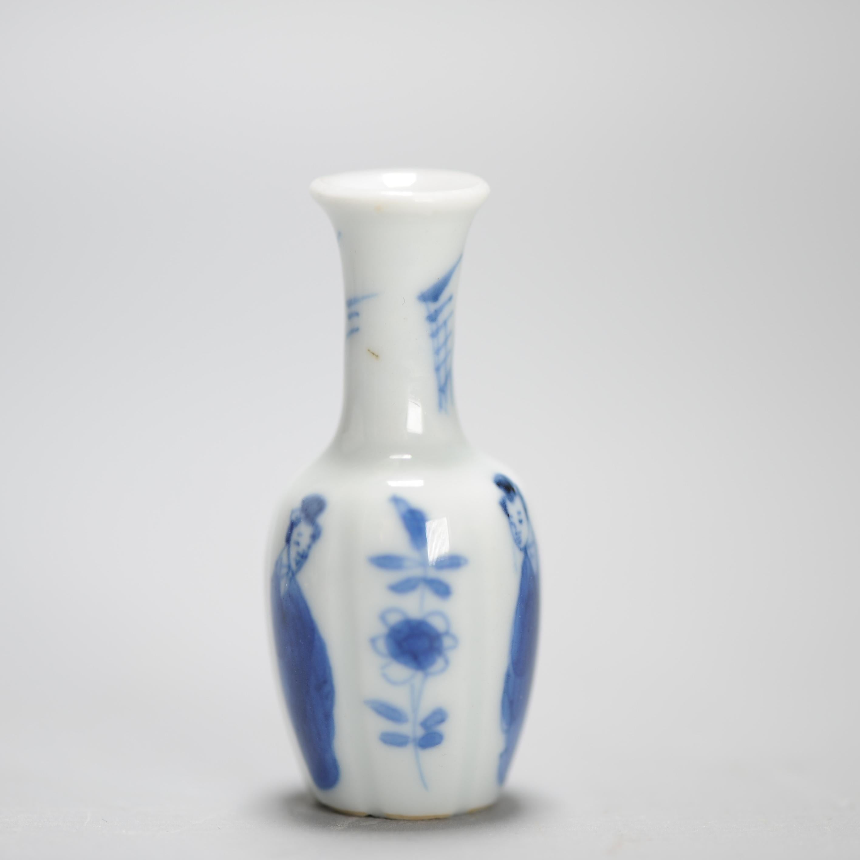 Antike Kangxi Chinesisch Porzellan Puppenhaus Vase Miniatur Perfekter Zustand im Angebot 2
