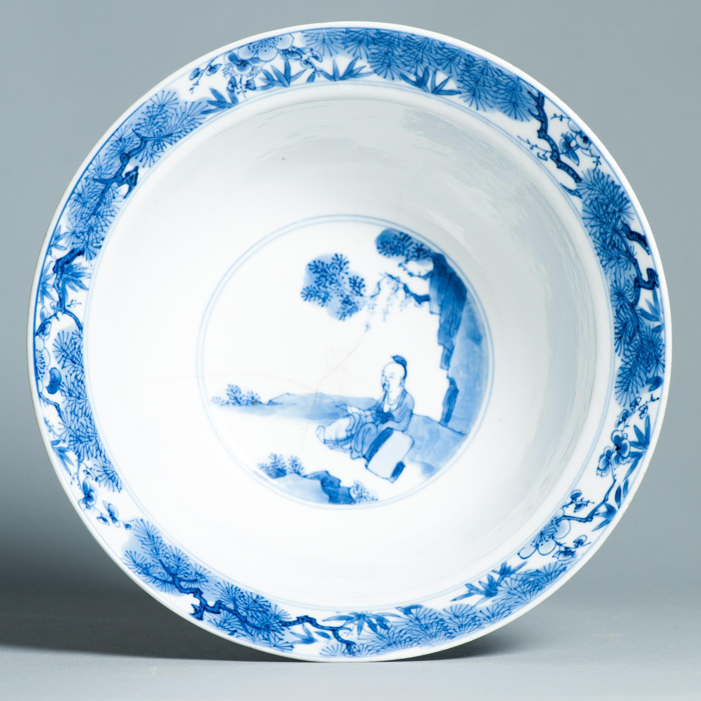 Porcelain Antique Kangxi Mark & Period Klapmuts Bowl Chinese porcelain Literati Tea Cer For Sale