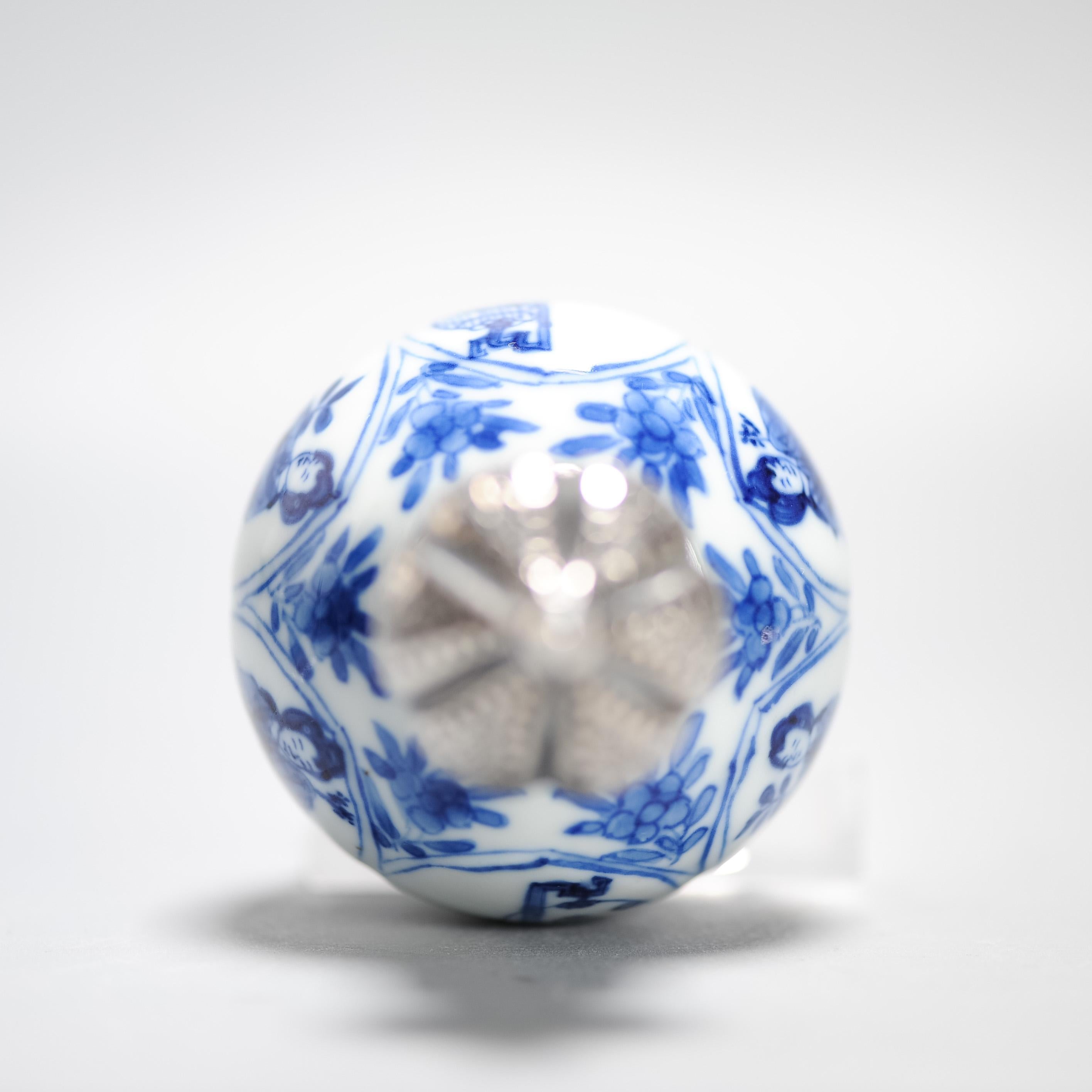 Sharing with you this lovely tea caddy or vase in Blue and white.
Kangxi period in underglaze blue. Elegant Ladies, flowers and birds in cage and on a swing.

marked base with an artemesia leaf.

11-3-25

Condition
Very good condition. Just some