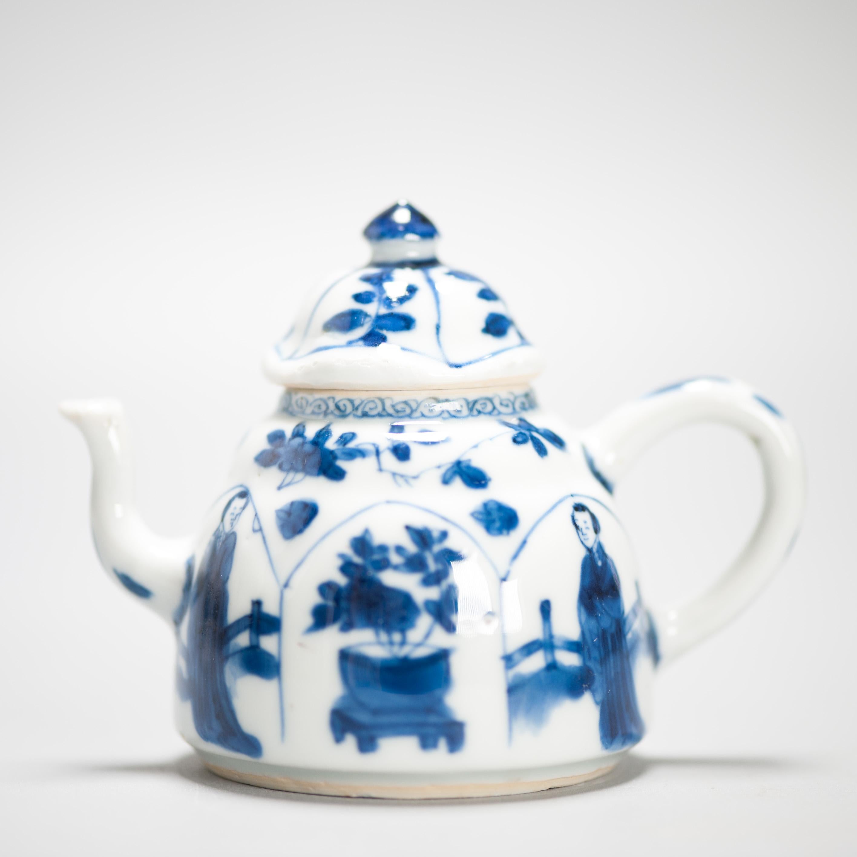 Antique Kangxi Period Chinese porcelain Teapot Elegant Ladies China Yu mark 4