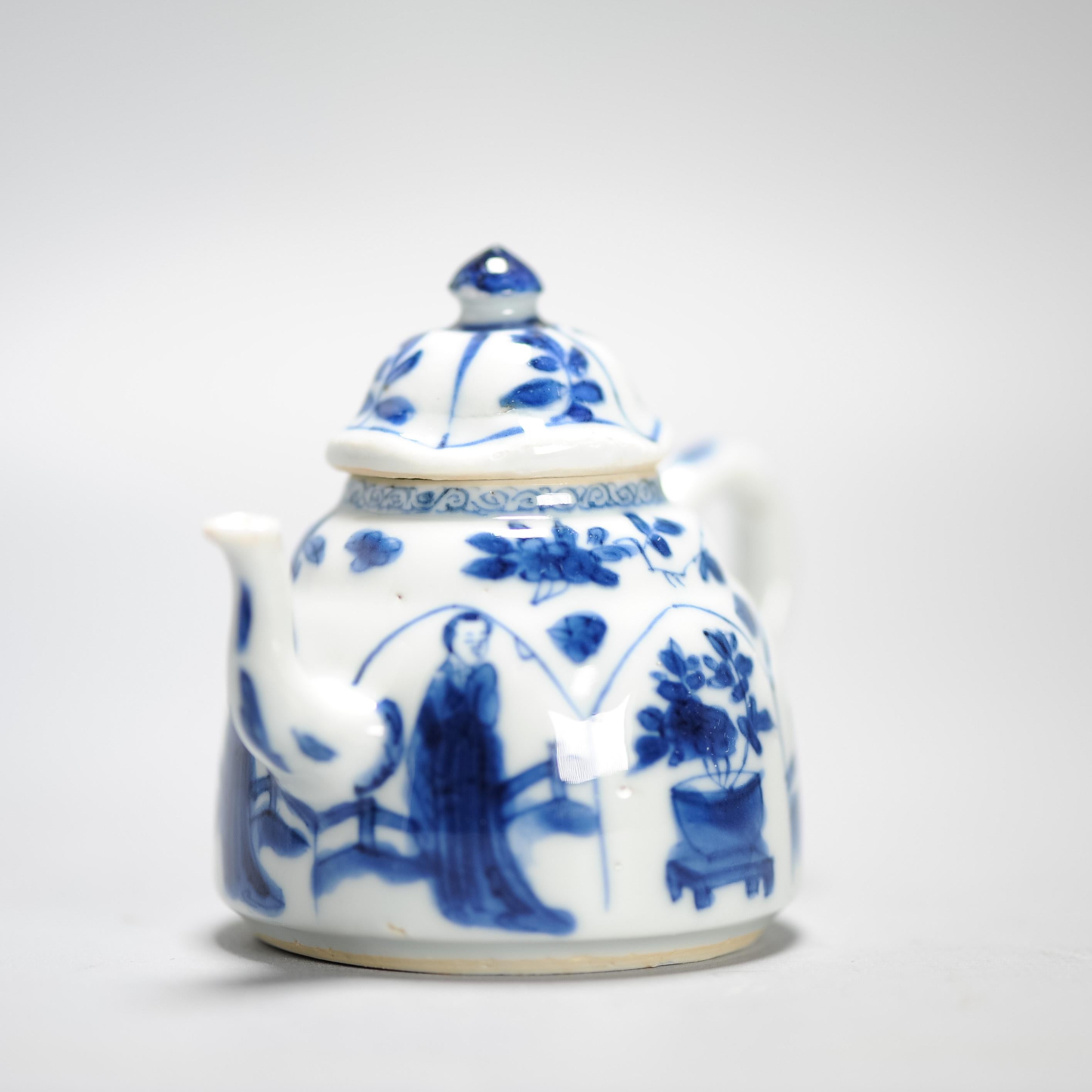 Antique Kangxi Period Chinese porcelain Teapot Elegant Ladies China Yu mark 8