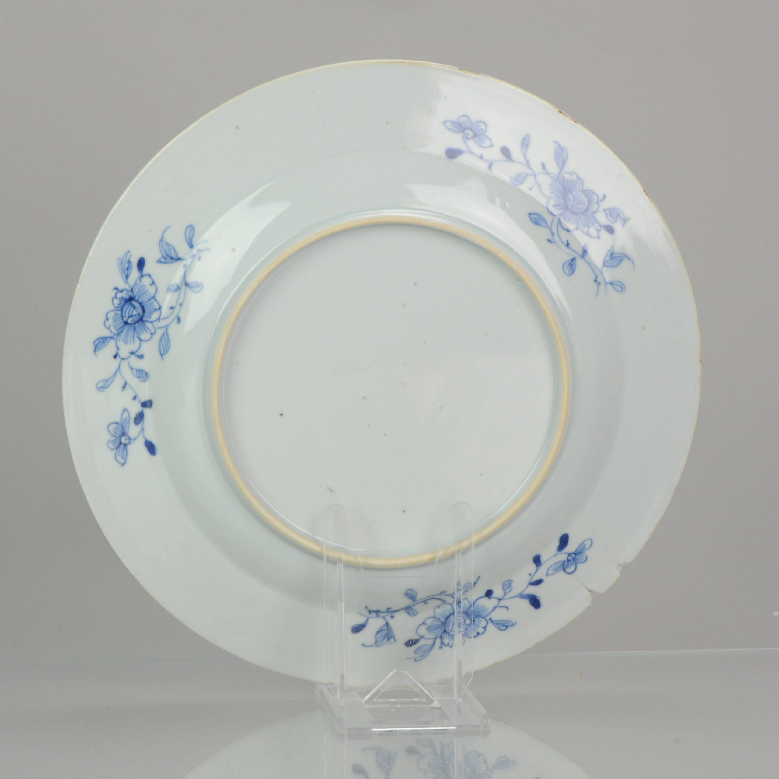 Antique Kangxi Period Cobalt Blue Flower Compartment Plate Pomegranate In Excellent Condition For Sale In Amsterdam, Noord Holland