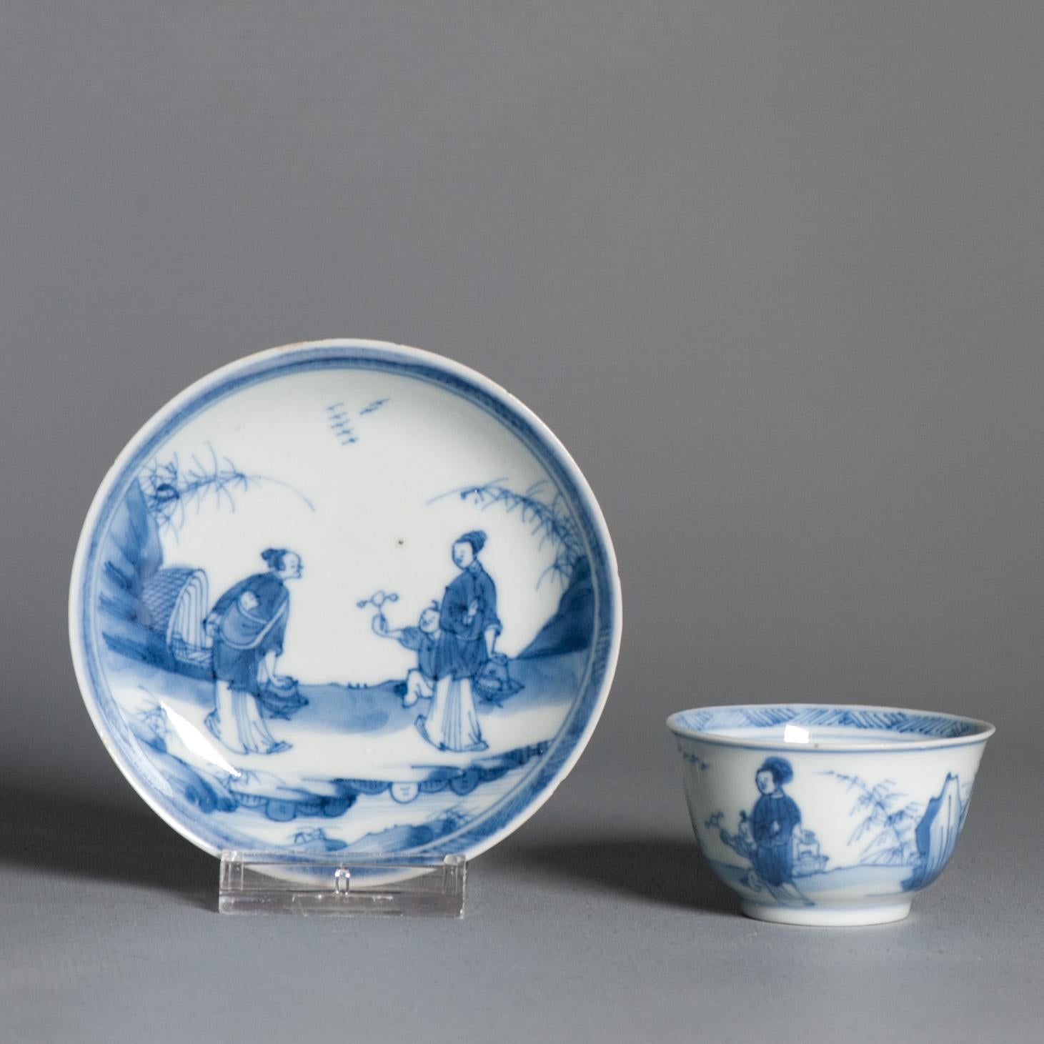 Sharing with you this lovely tea set in Blue and white. Very thinly potted porcelain, the light shines trough.
Kangxi period pieces in underglaze blue.
Both with a garden/landscape scene with two elegant ladies, 1 holding a baby and with with a