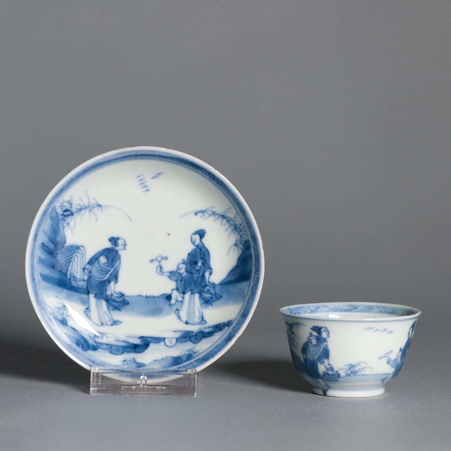 Antique Kangxi Period Eggshell Chinese porcelain Tea Set Ladies Child Garden In Good Condition In Amsterdam, Noord Holland