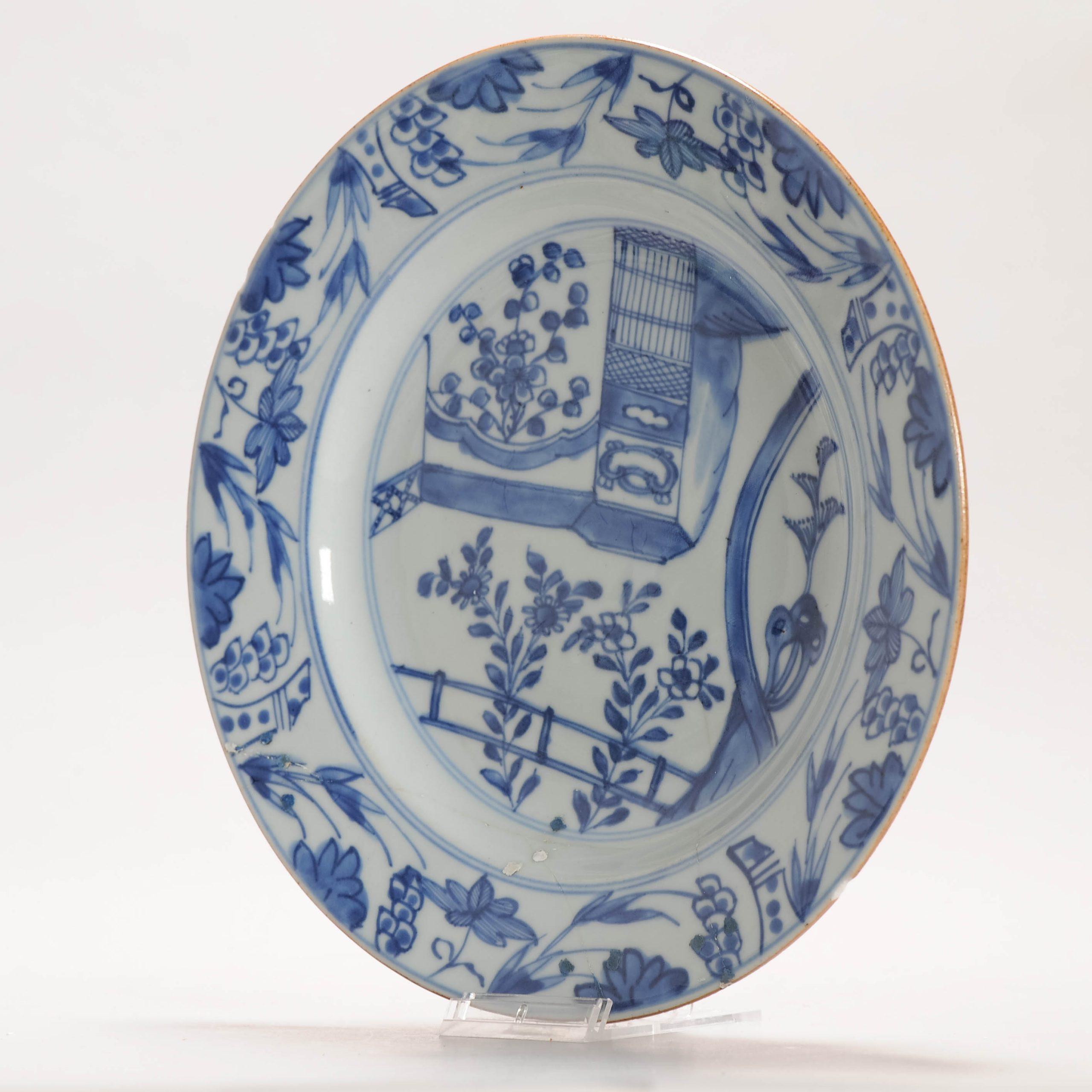Ancienne assiette en porcelaine chinoise Kangxi/Yongzheng de la période Qing bambou Pagode Bon état - En vente à Amsterdam, Noord Holland