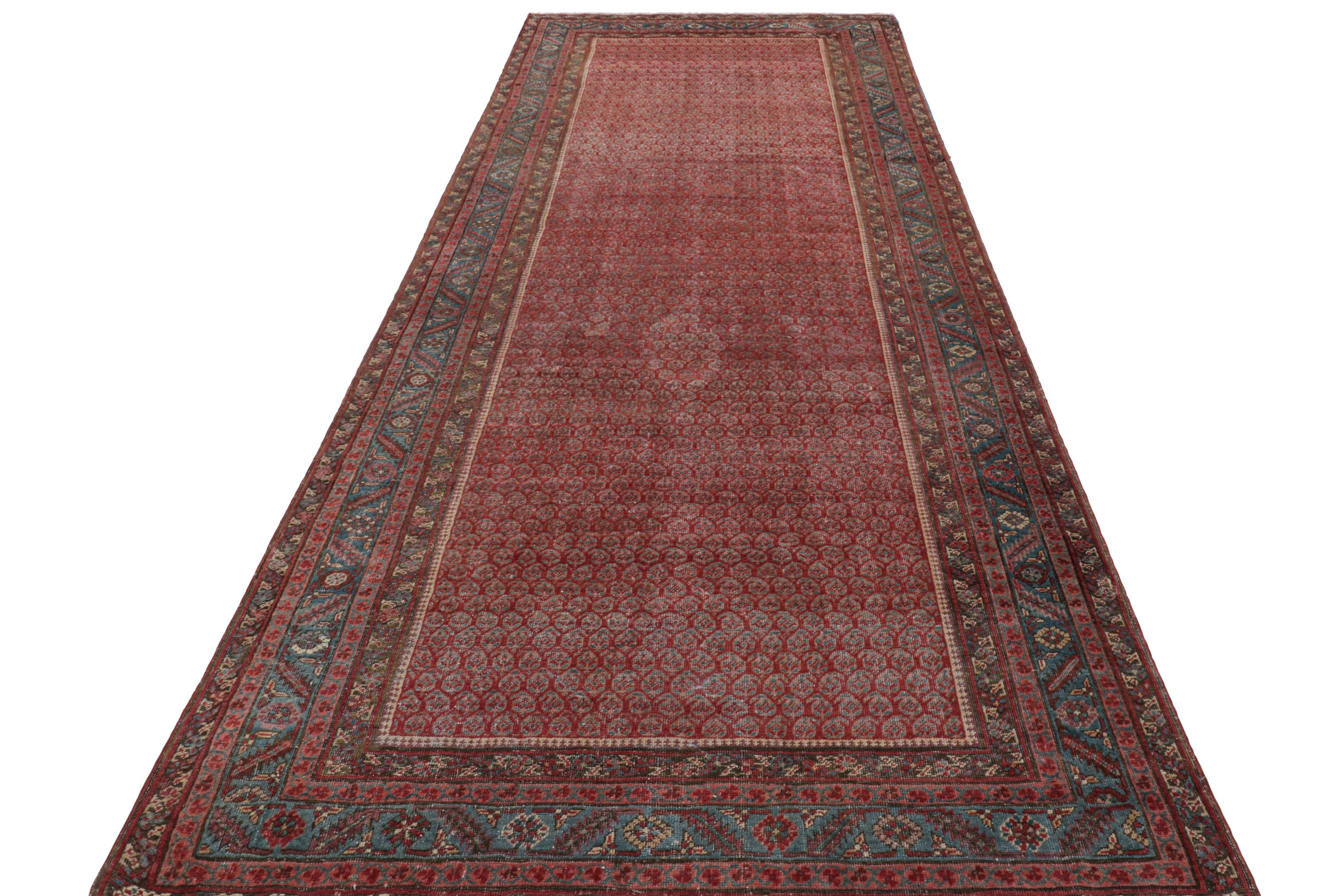 Antiker Karabagh Gallery Läufer, Perserteppich in Rot mit Paisleys - Rug & Kilim (Handgeknüpft) im Angebot