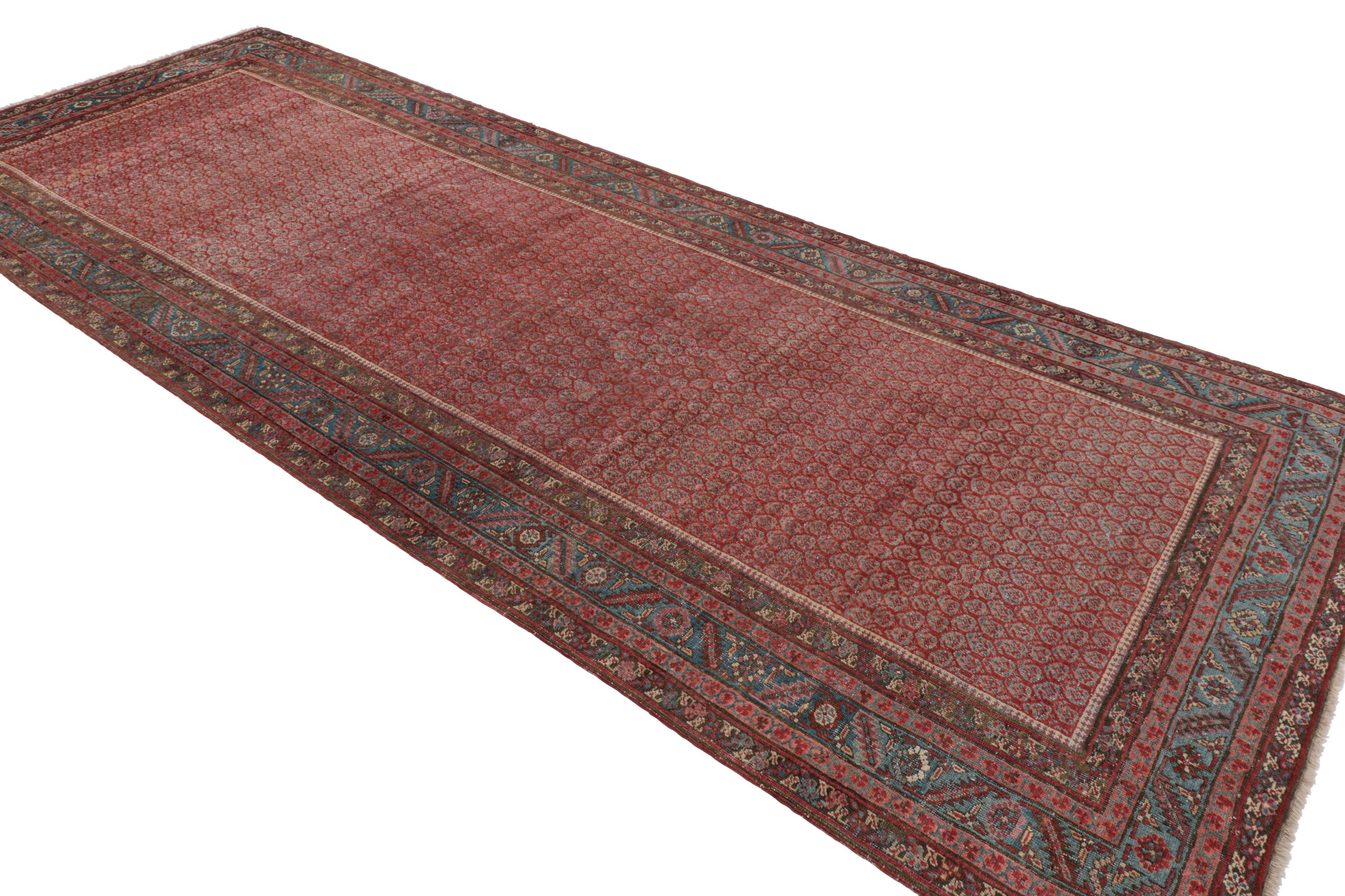 Antiker Karabagh Gallery Läufer, Perserteppich in Rot mit Paisleys - Rug & Kilim im Zustand „Gut“ im Angebot in Long Island City, NY