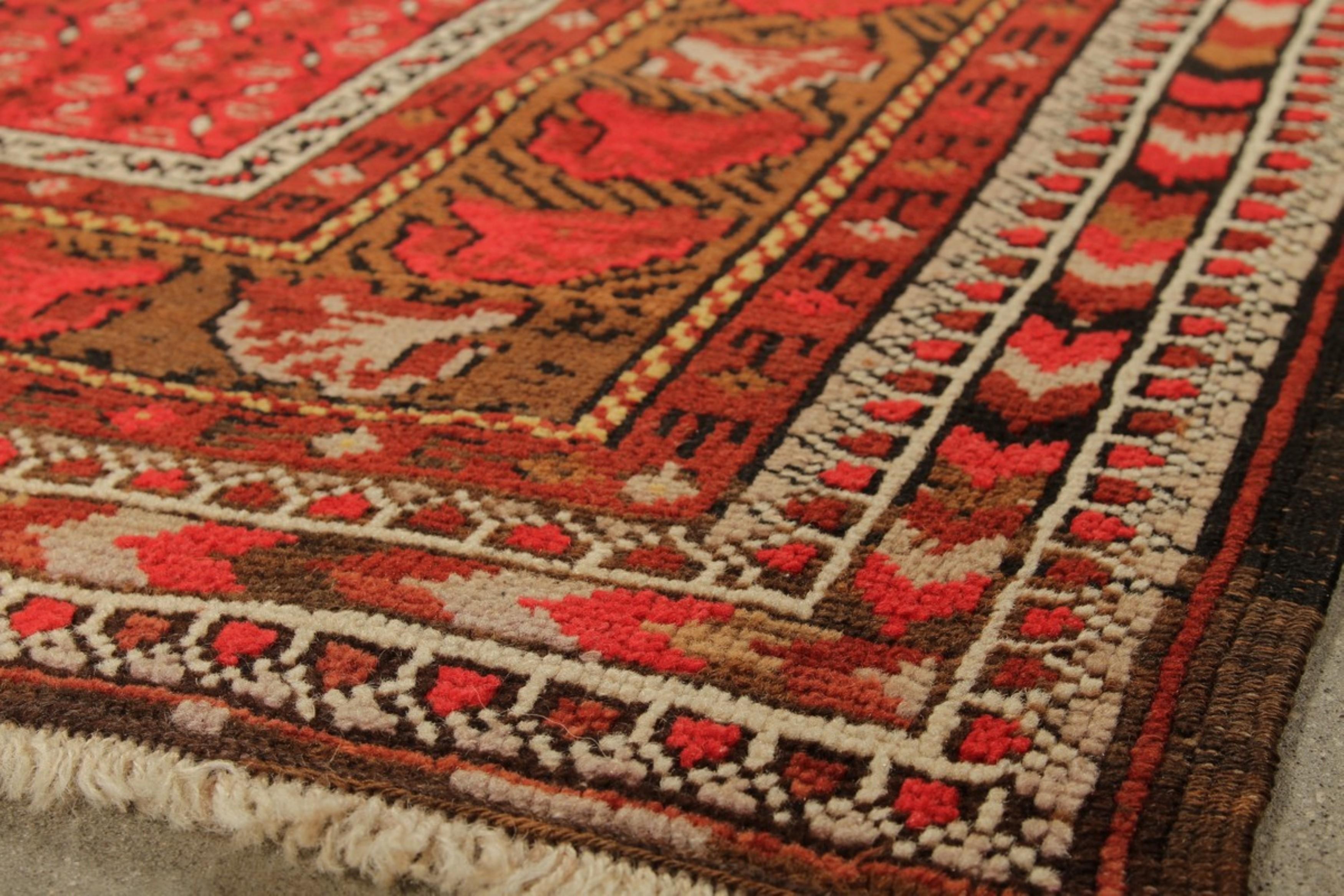 Inizio XX secolo Tappeto antico Karabagh in lana rossa e marrone con motivi floreali in vendita