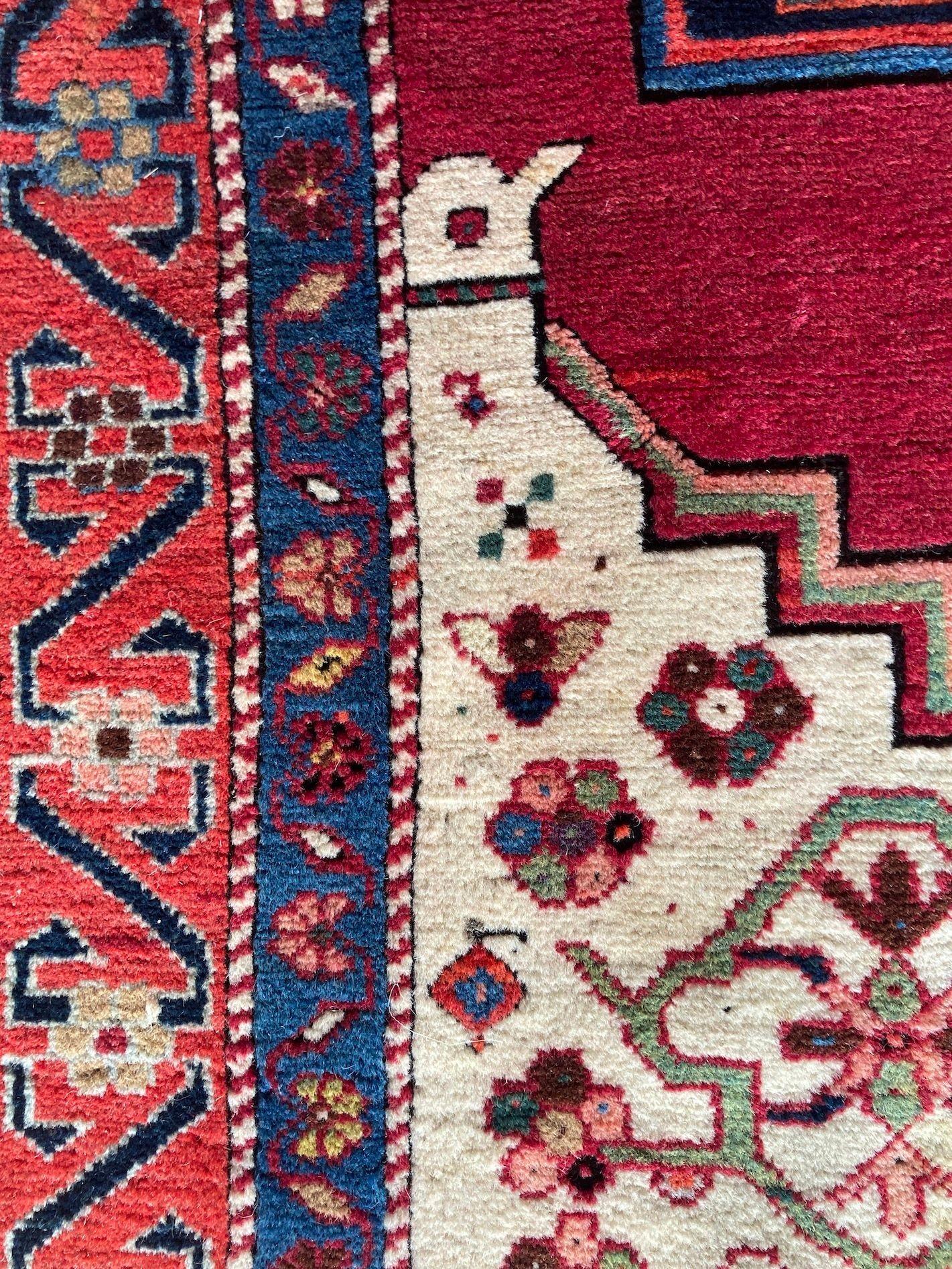 Antiker langer Karabagh-Teppich 2,97 m x 1,17 m im Angebot 9