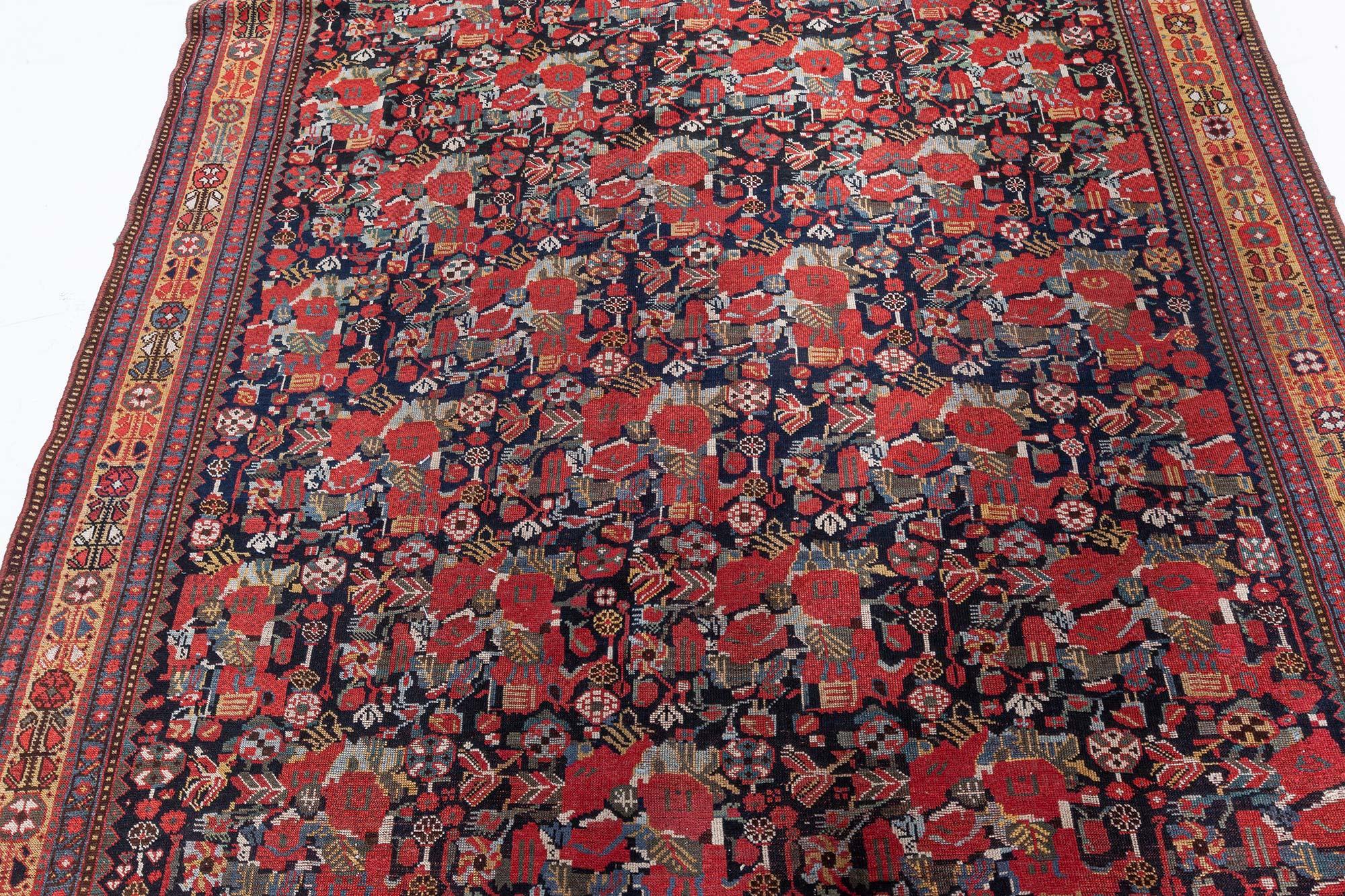 Antiker Karabagh-Teppich im Zustand „Gut“ im Angebot in New York, NY