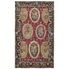Antiker Karabagh-Teppich mit Rosenkartuschen und verzierter schwarzer Bordüre - Rug & Kilim