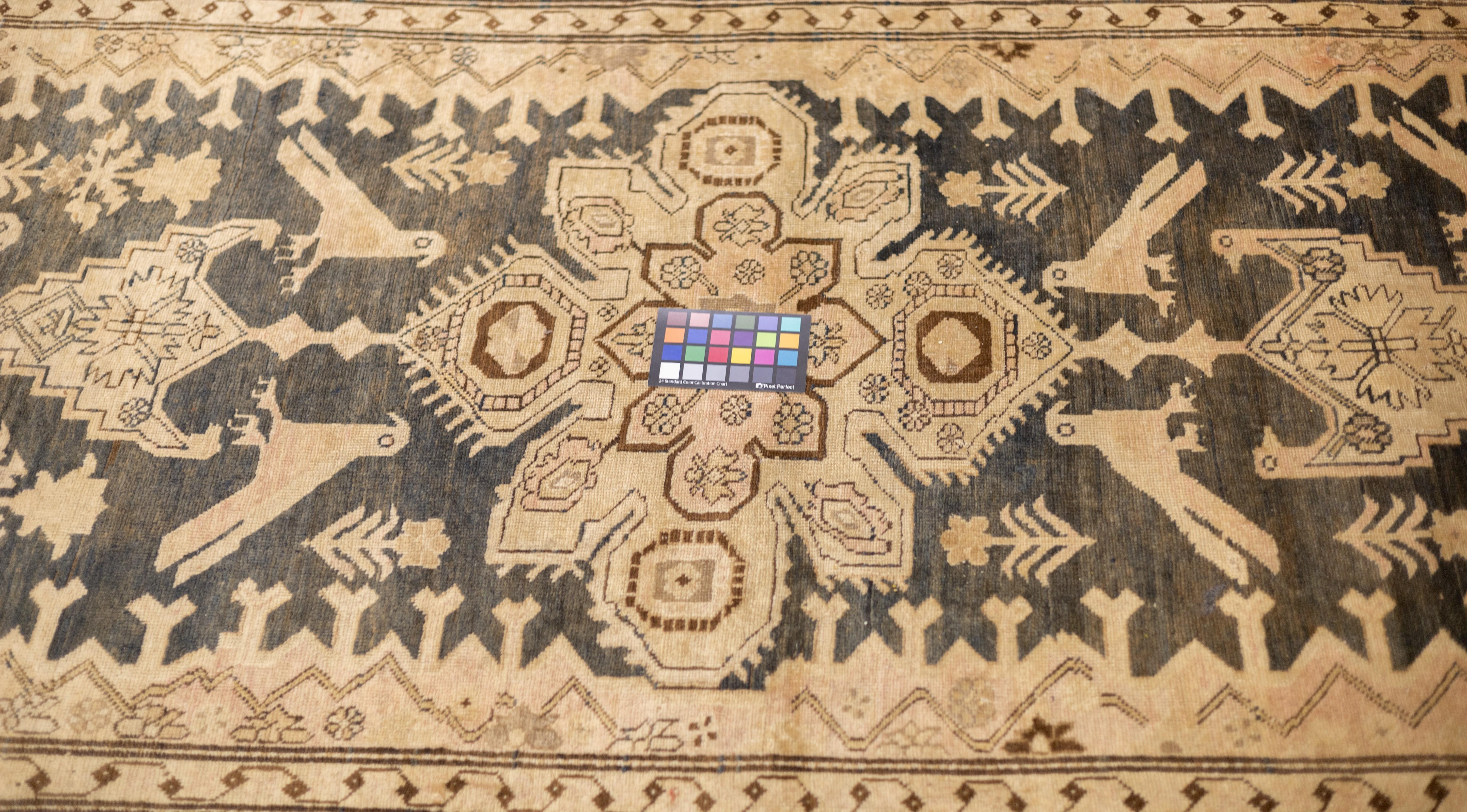 Traves de Mesa Karabagh Antiguo 3'7'' x 18'3'' en venta 3