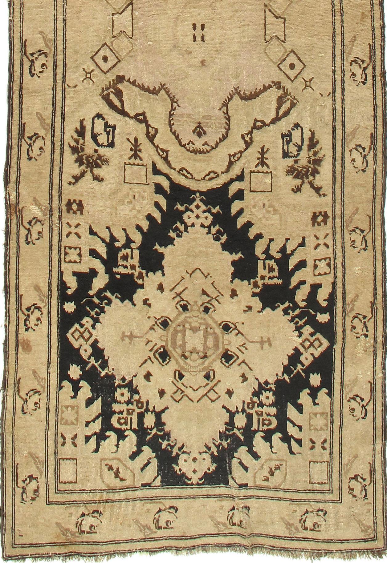 Antiker Karabagh-Läufer  3'7x 18'9 im Angebot 1