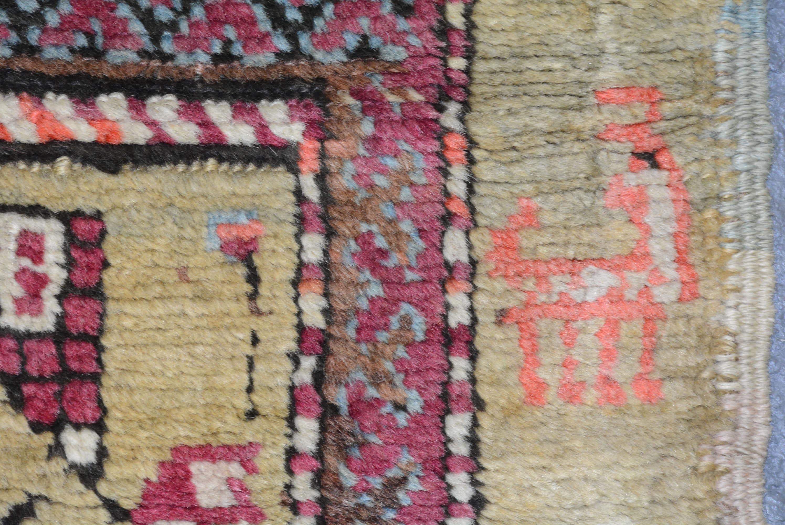 Tapis de couloir antique Karabagh Bon état - En vente à Closter, NJ