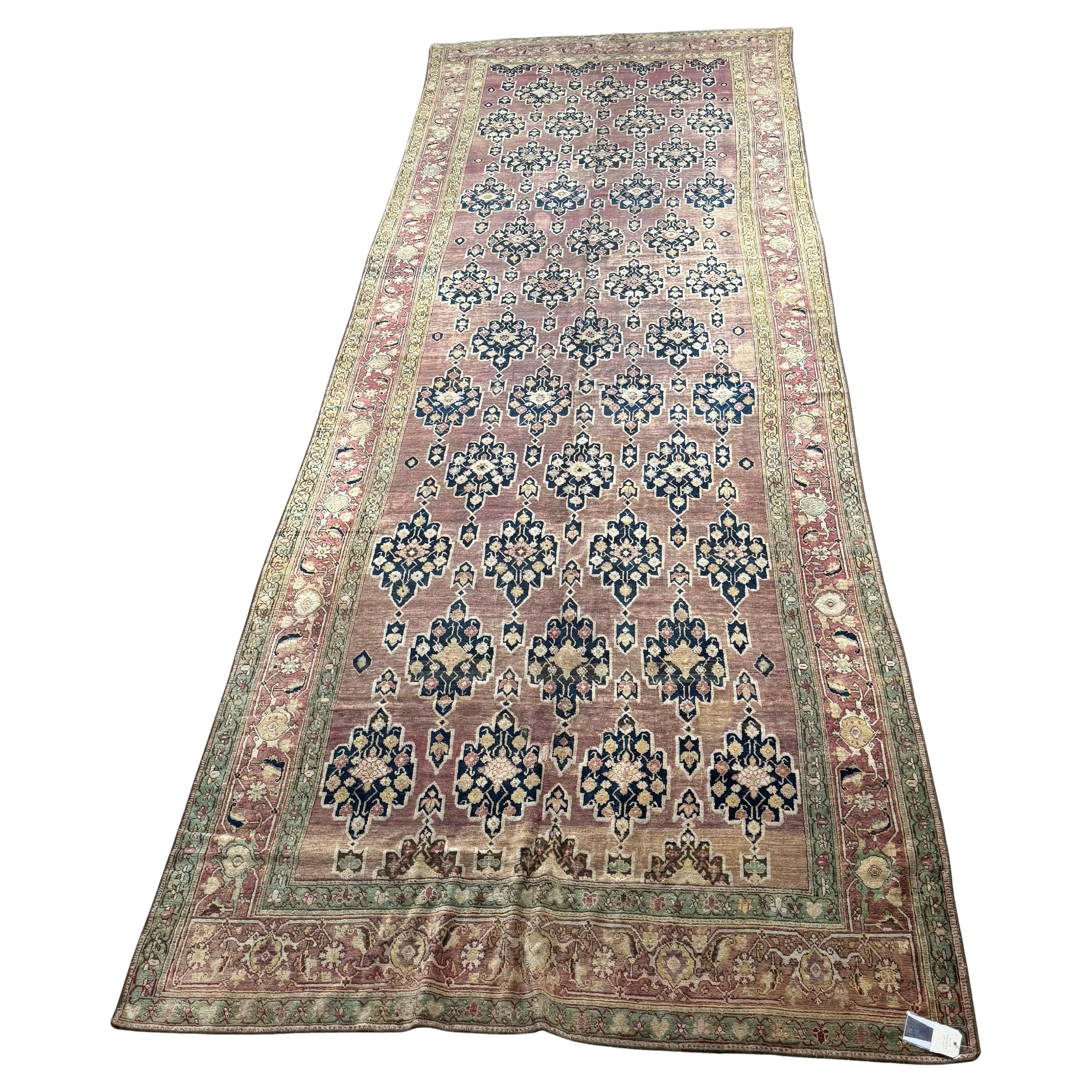 Antiker Karabagh Läufer Teppich - 18
3" x 6
9"