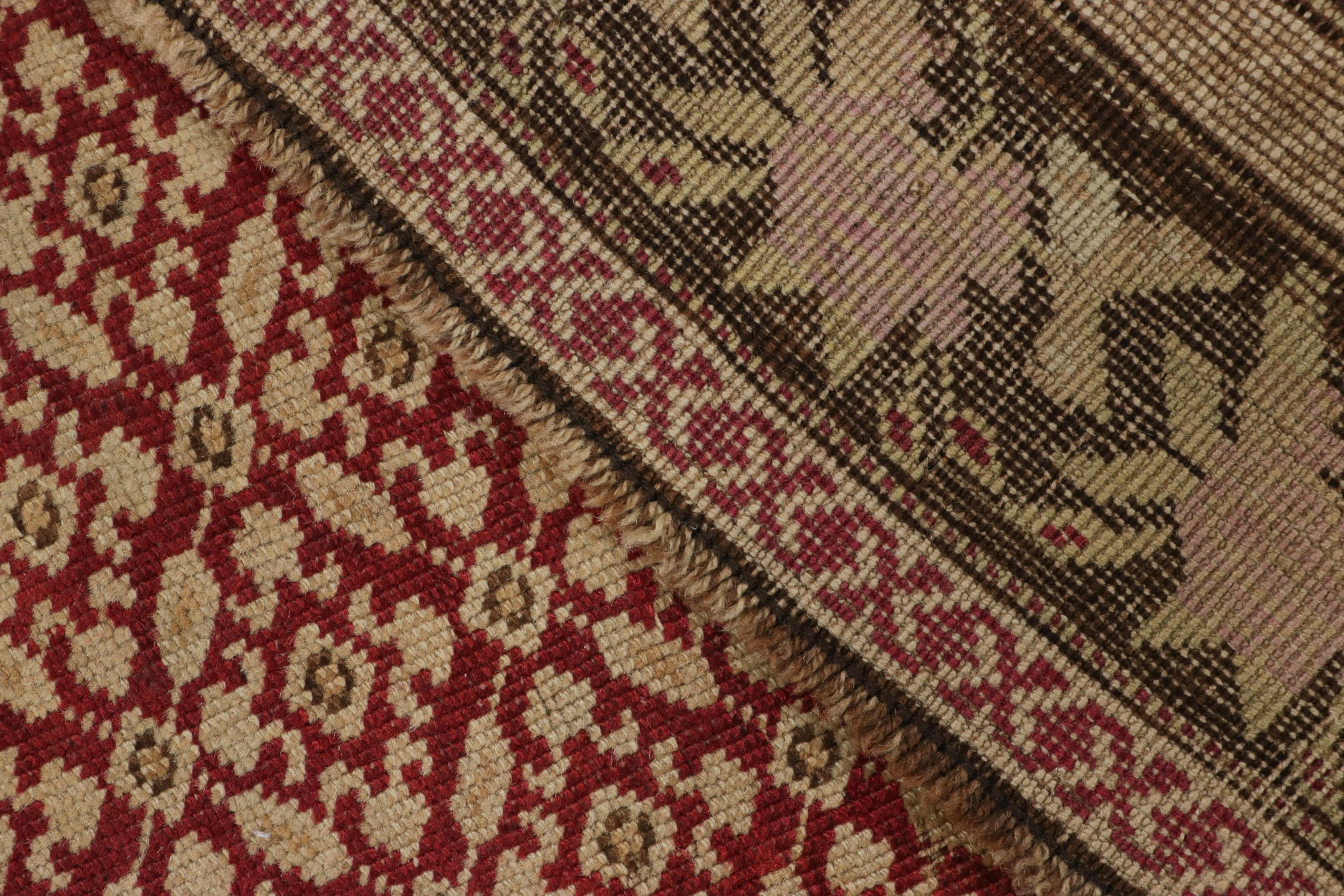 Early 20th Century Antique Karabagh Rug in Beige and Pink with Floral Patterns - Rug & Kilim For Sale