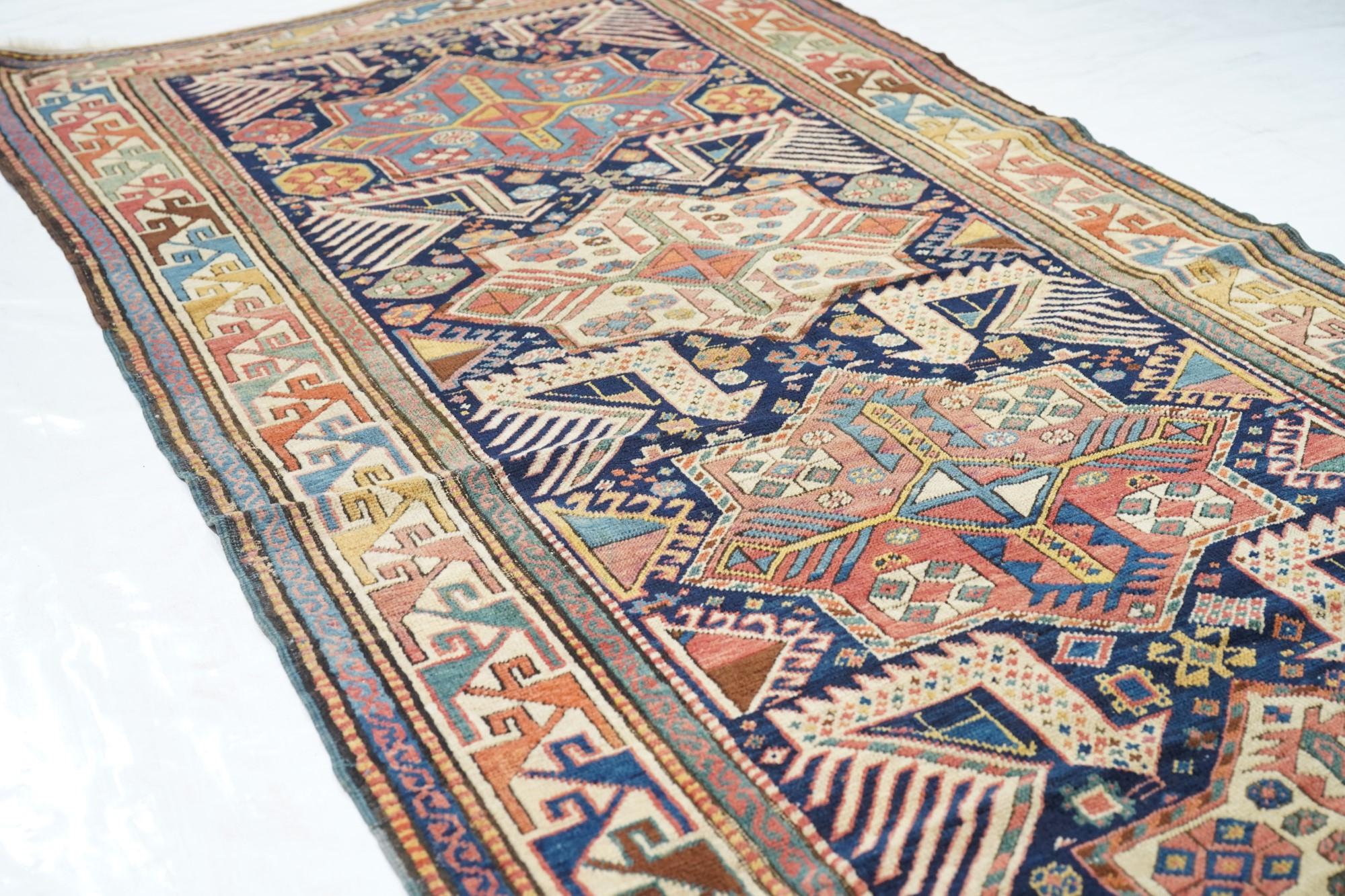 Antiker Karachashli-Teppich 3'8'' x 8'4'' (Wolle) im Angebot